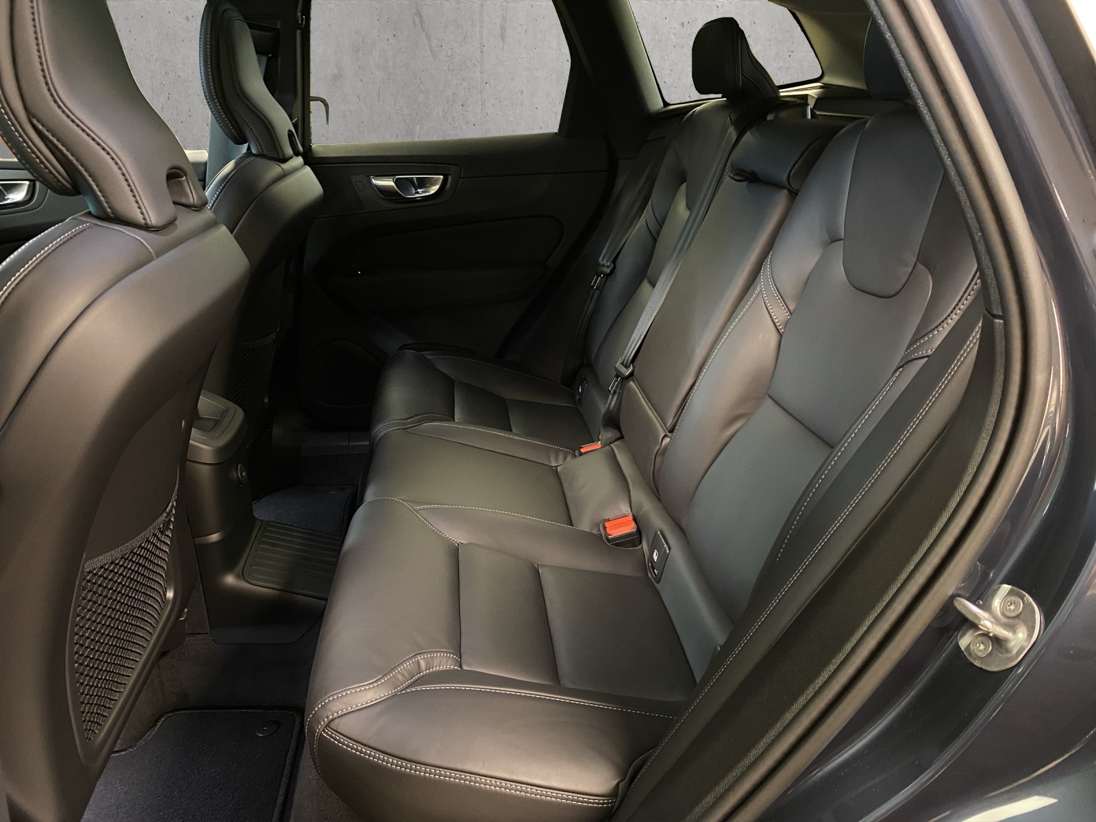 VOLVO XC60 T6 eAWD PluginHybrid Ultra Bright Geartronic-image-12