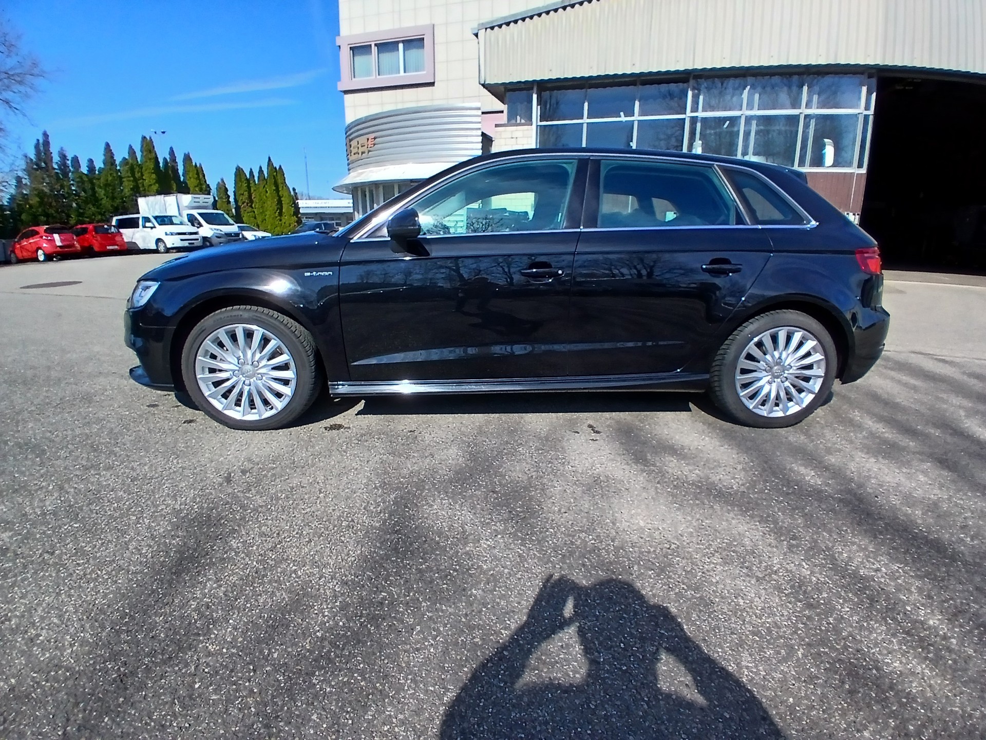 AUDI A3 Sportback 1.4 e-tron Sport S-tronic-image-1