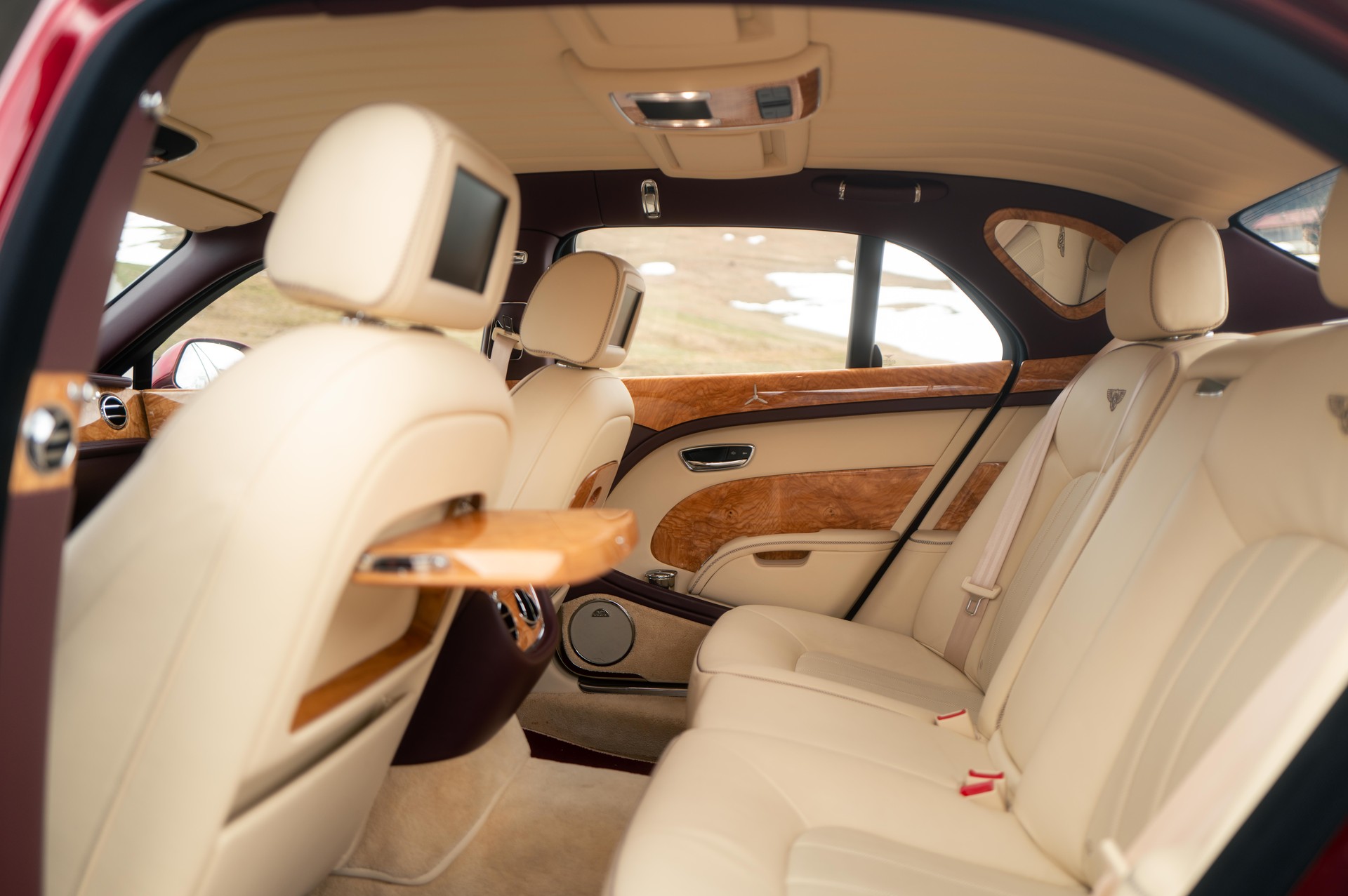 BENTLEY Mulsanne - 1 of 2 "Merlin Spirit Special Edition"-image-6