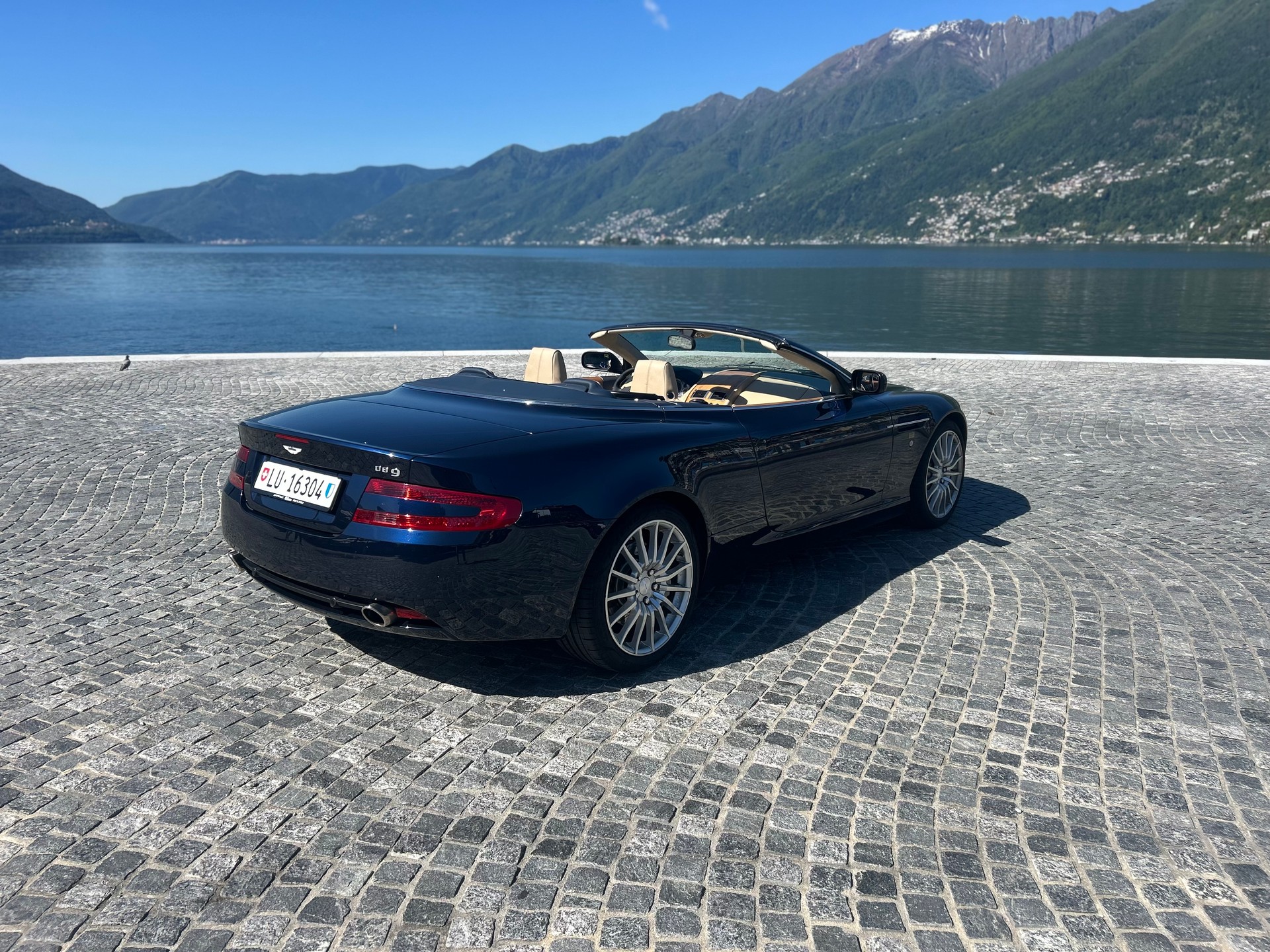 ASTON MARTIN DB9 Volante Touchtronic 2