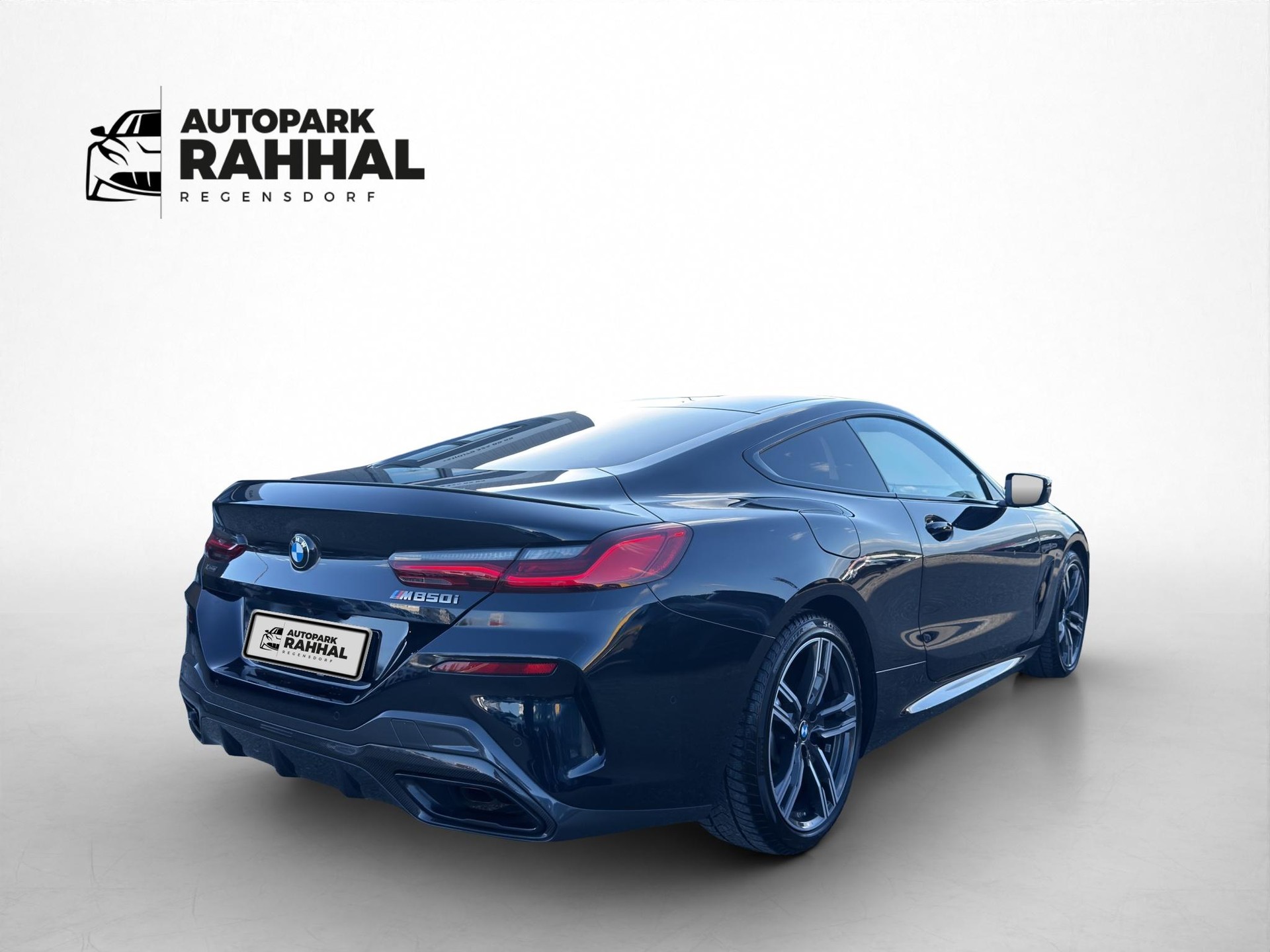 BMW M850i xDrive Coupé-image-8