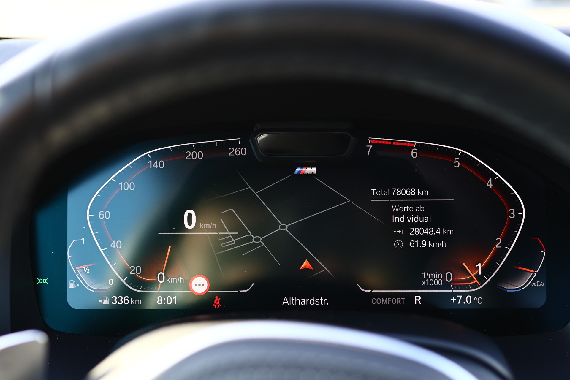 BMW M850i xDrive Coupé-image-23