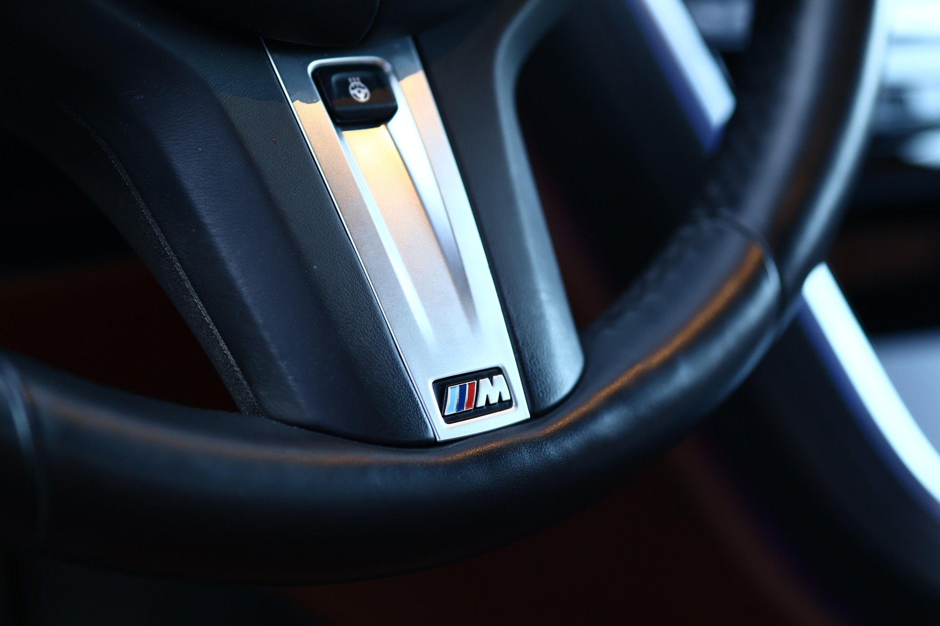 BMW M850i xDrive Coupé-image-17