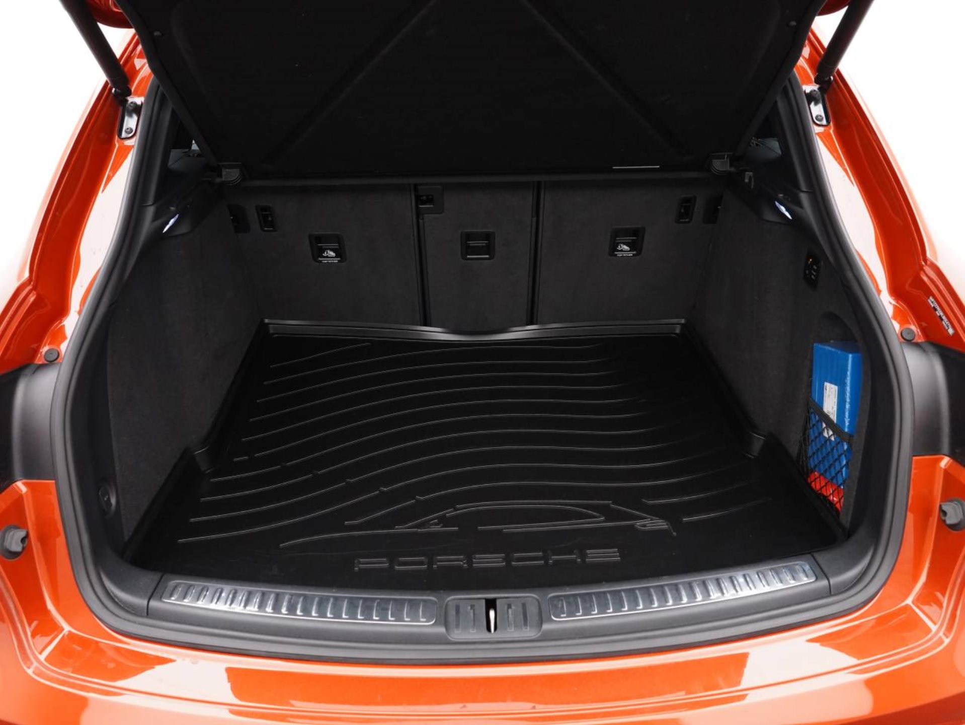 PORSCHE Macan T-image-30