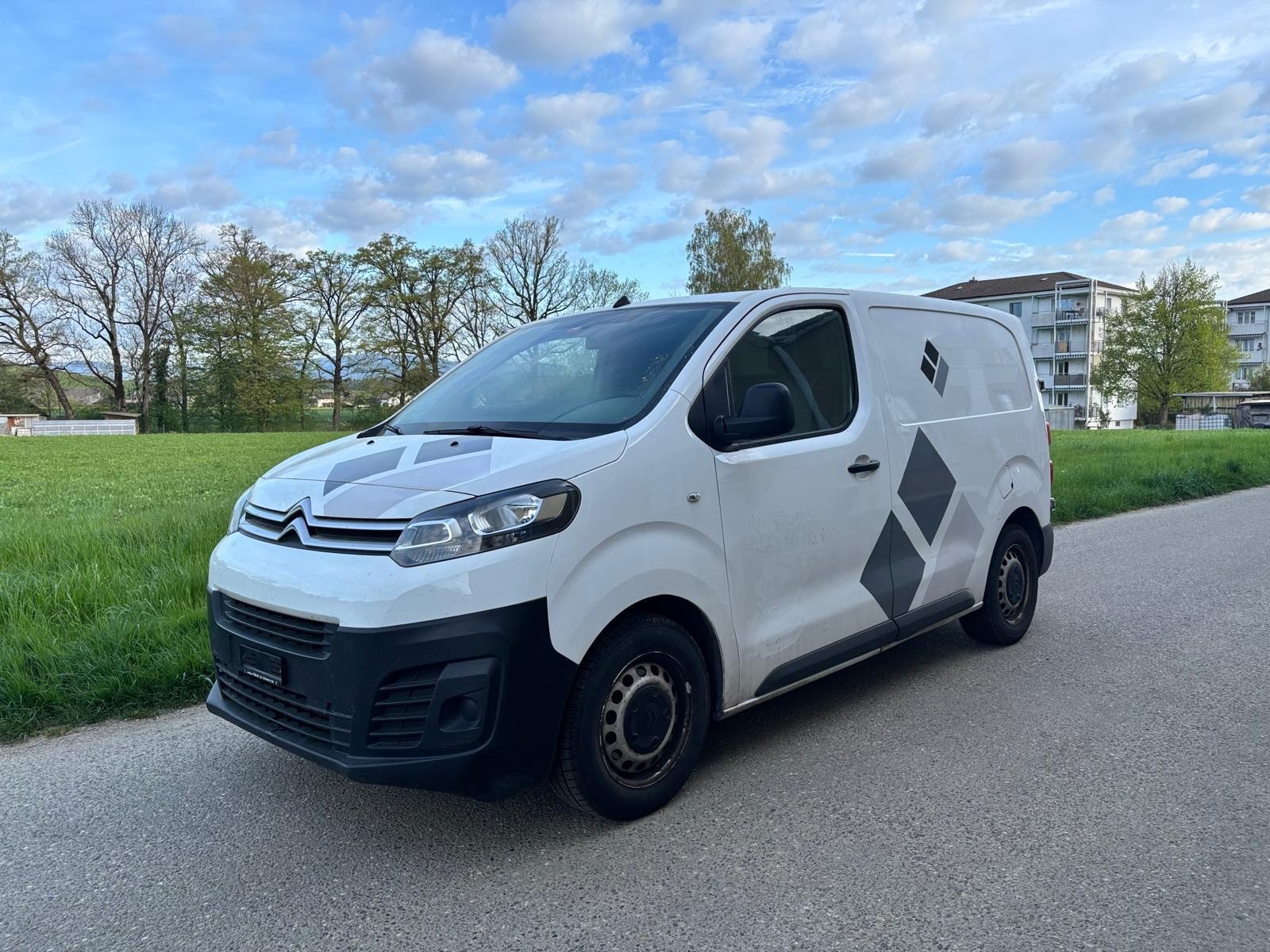 CITROEN Jumpy 1.6 BlueHDi 95 XS Attraction-image-7