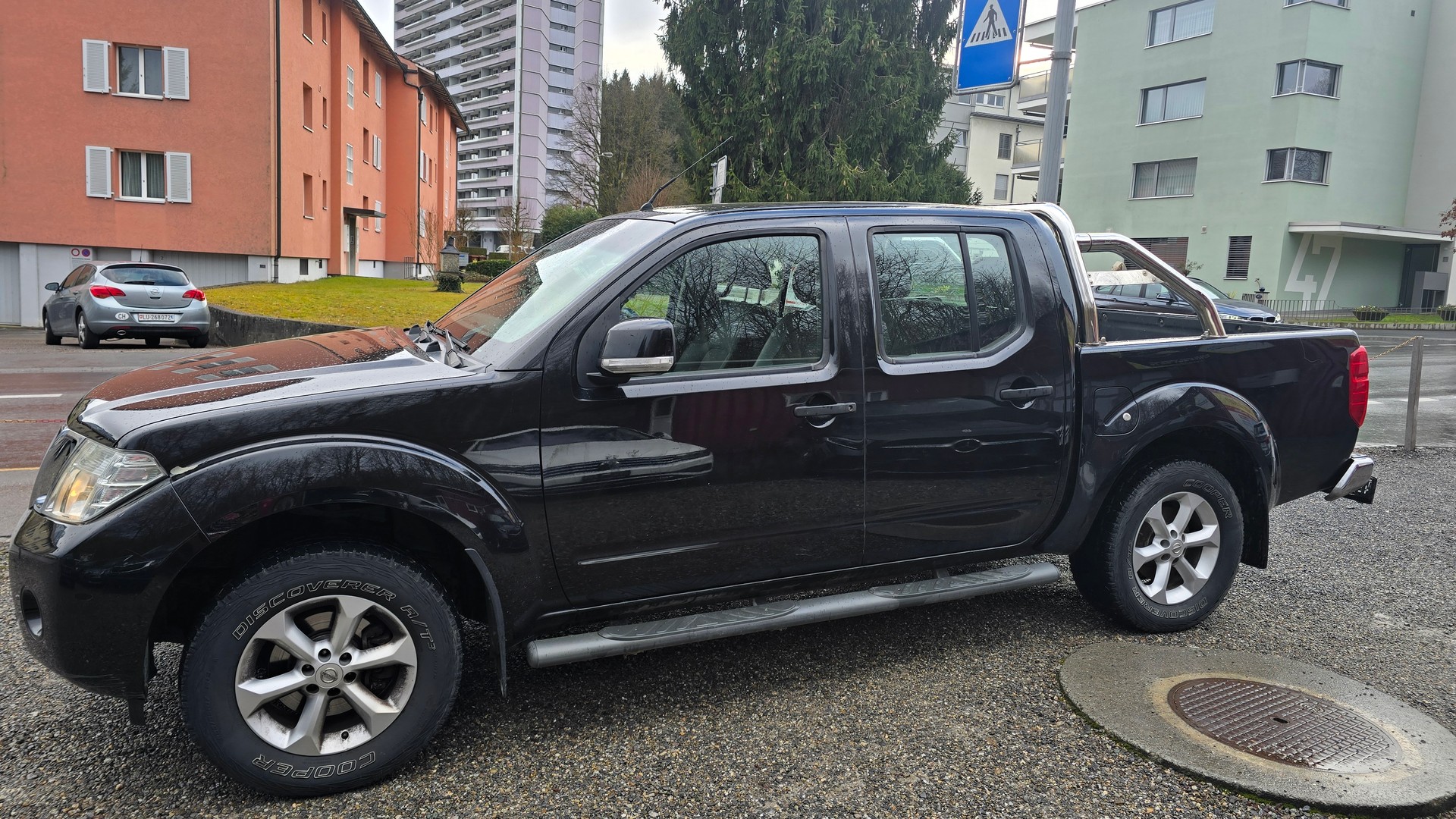 NISSAN Navara Double Cab LE 2.5 dCi 4WD-showroom-element-2