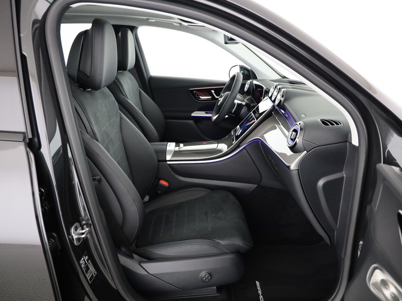 MERCEDES-BENZ GLC 200 4Matic 9G-Tronic-image-11