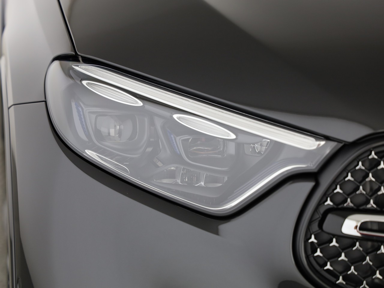 MERCEDES-BENZ GLC 200 4Matic 9G-Tronic-image-18