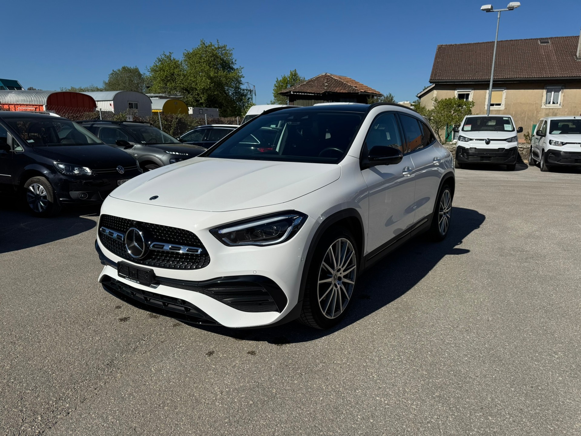 MERCEDES-BENZ GLA 200 4Matic AMG Line 8G-DCT