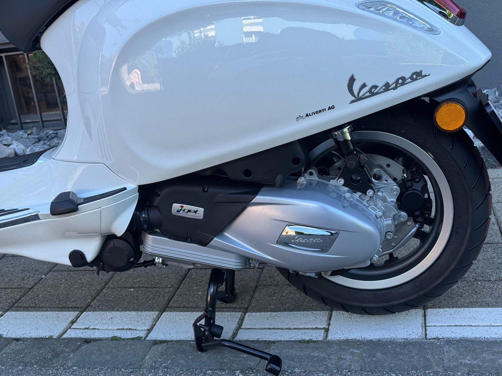 PIAGGIO Vespa 125 Primavera 2026 Keyless Go & LCD Display-image-2