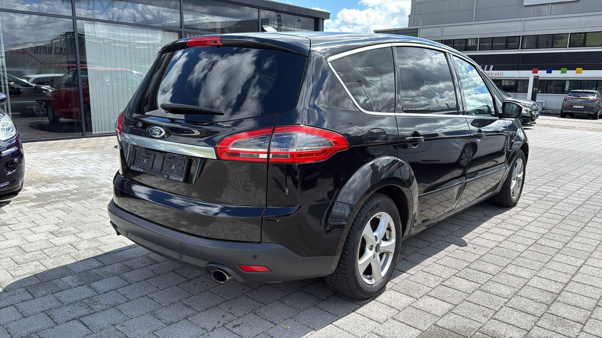 FORD S-Max 2.0 SCTi TitaniumS PowerShift-image-7