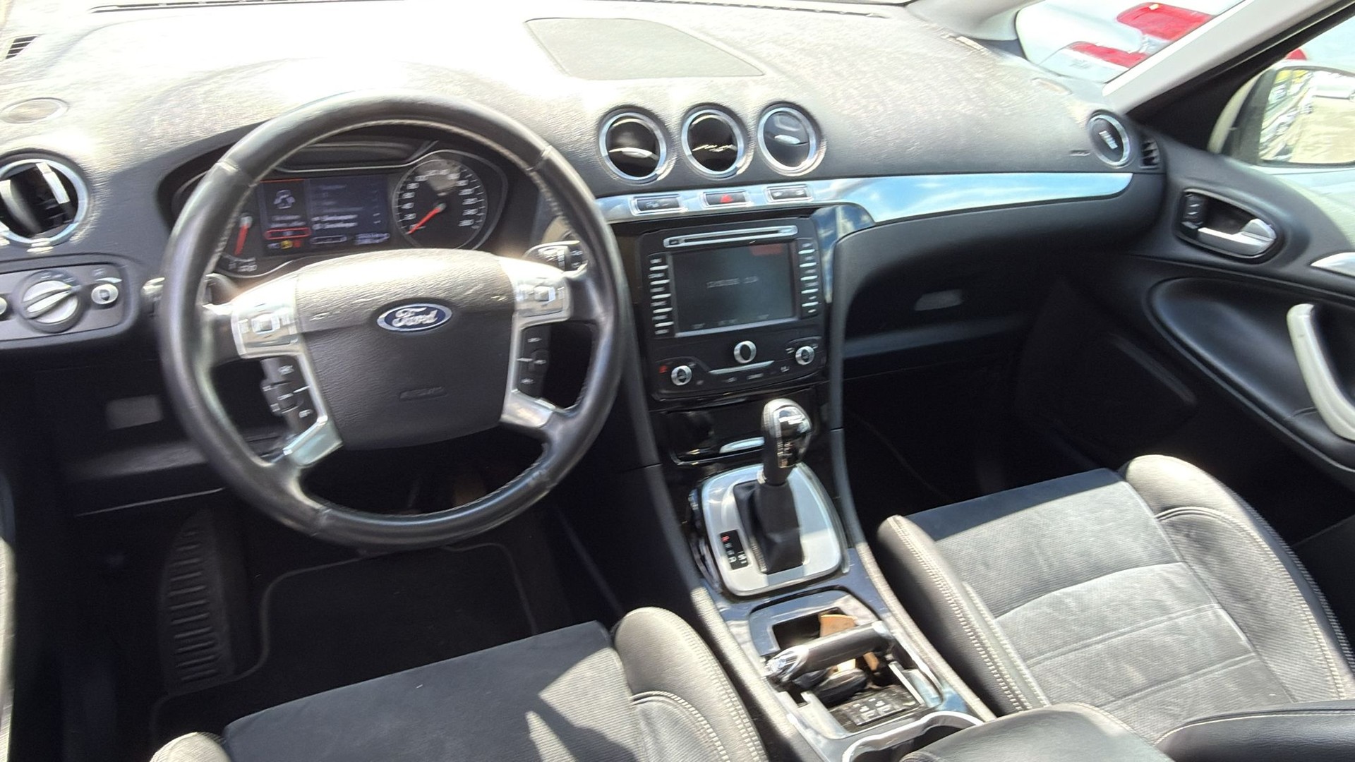 FORD S-Max 2.0 SCTi TitaniumS PowerShift-image-15