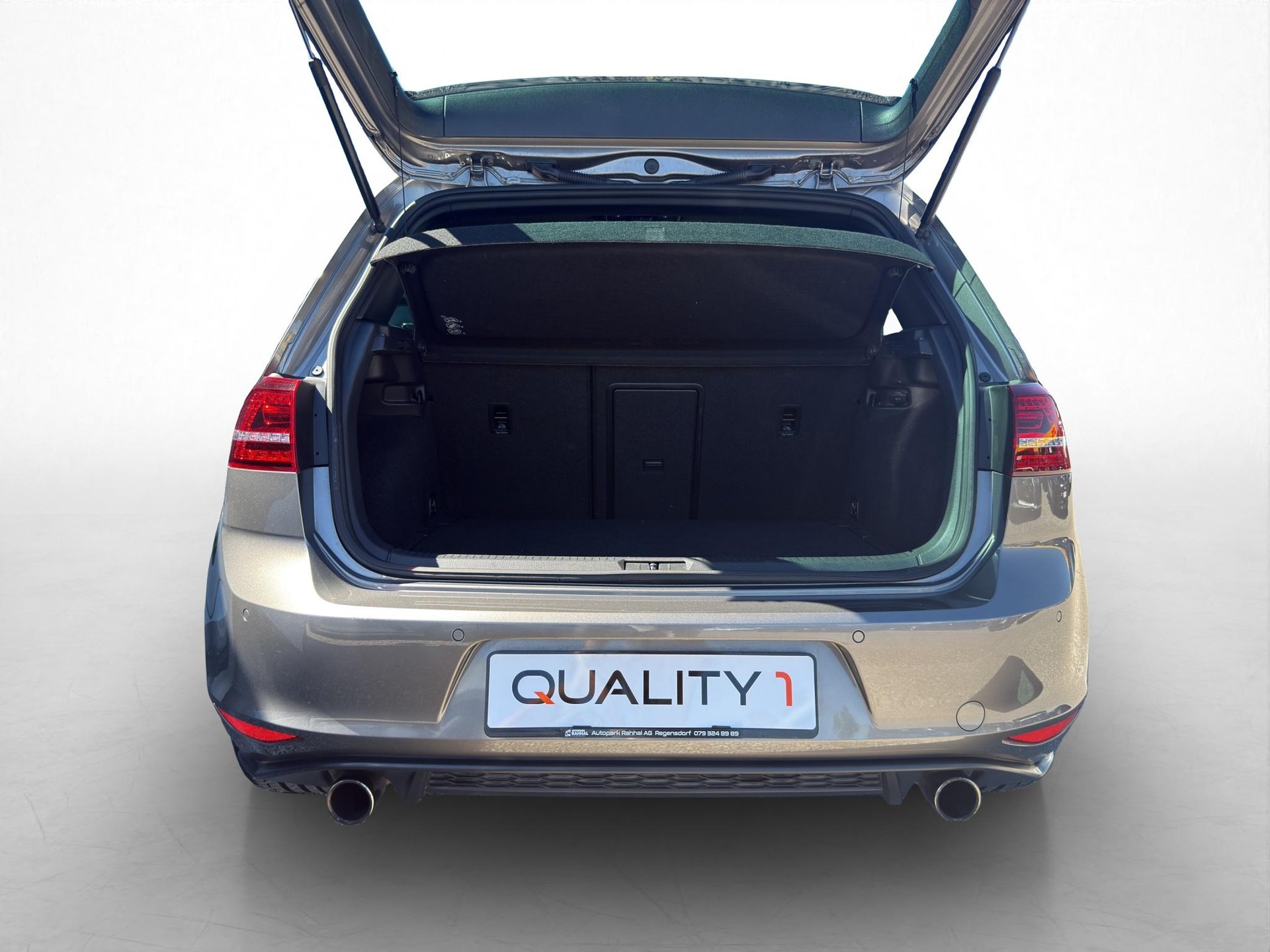 VW Golf VII 2.0 TSI GTI Performance-image-8