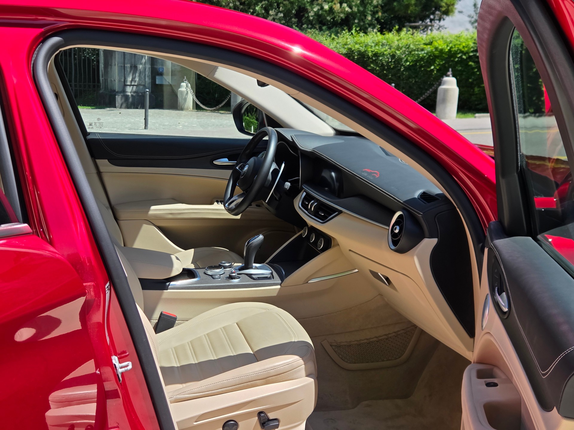ALFA ROMEO STELVIO 2.0 Q4 VILLA D'ESTE LIMITIERTE SONDERSERIE IN ROSSO ETNA-image-7