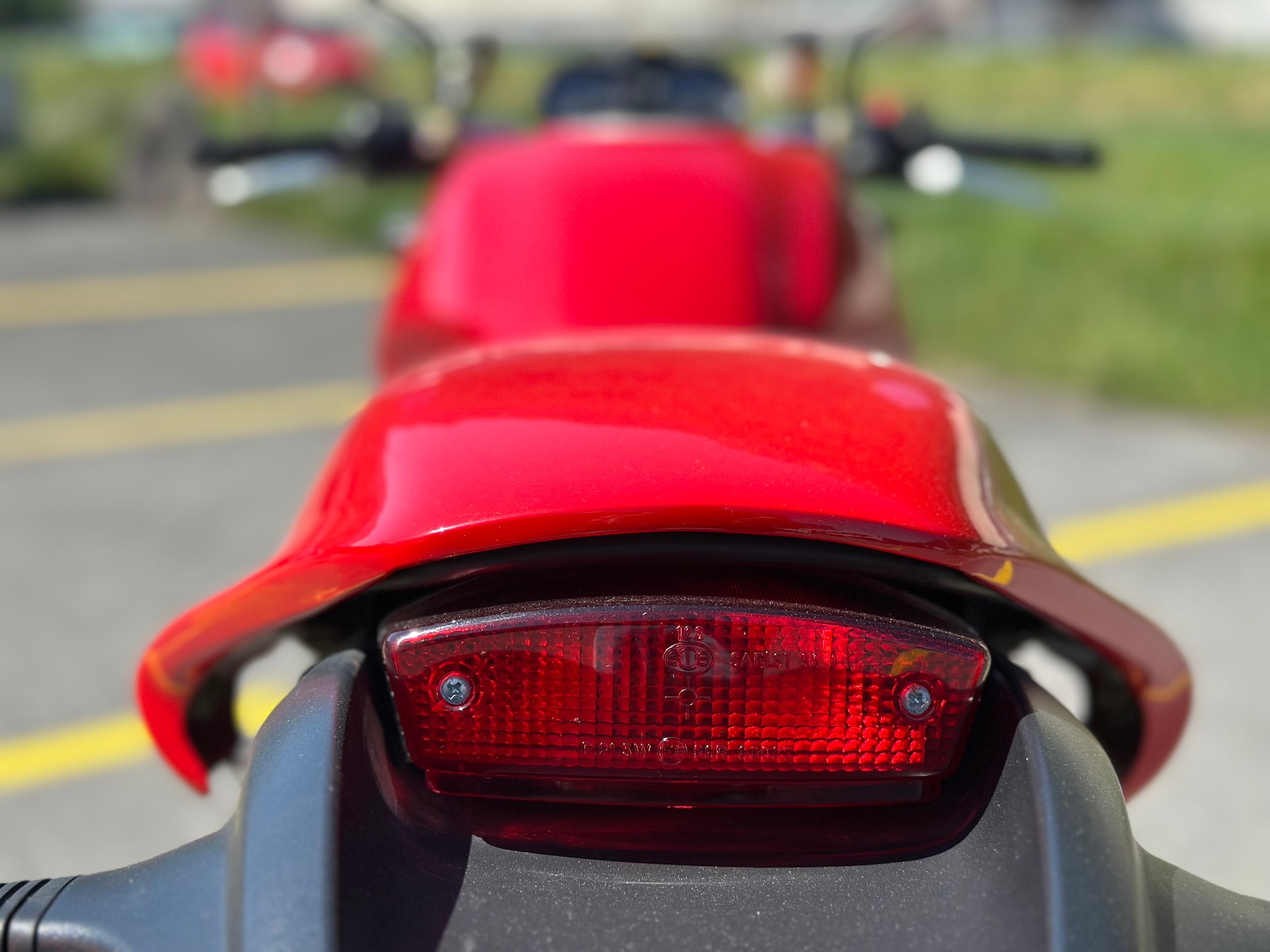 DUCATI M1000 IE-image-12