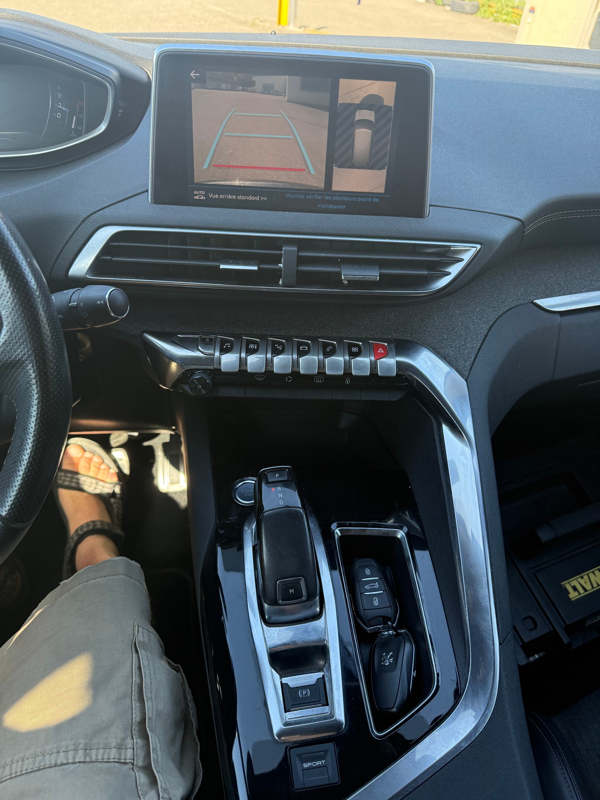 PEUGEOT 5008 1.6 BlueHDi Active ETA-image-8