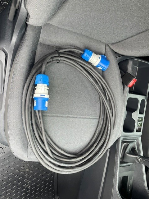 VW Caddy Cargo 2.0TDI 4Motion-image-13