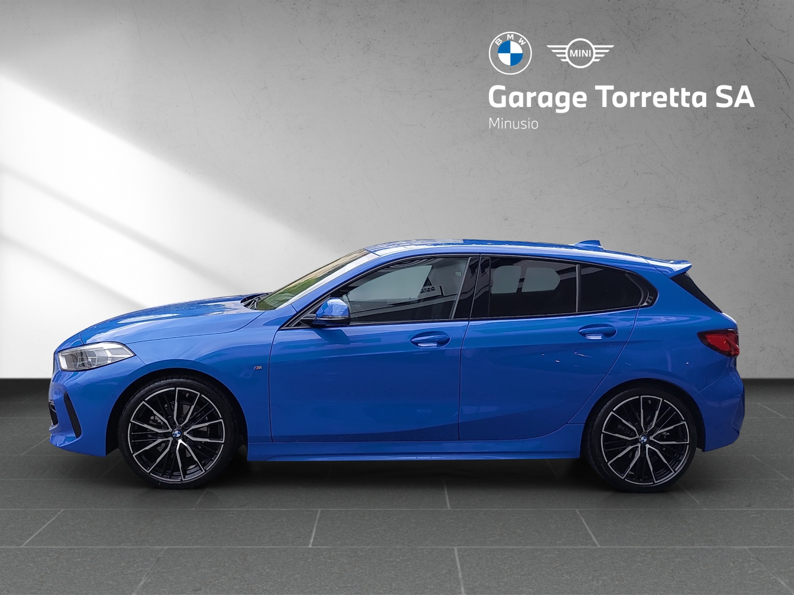 BMW 118i M Sport Steptronic-showroom-element-1