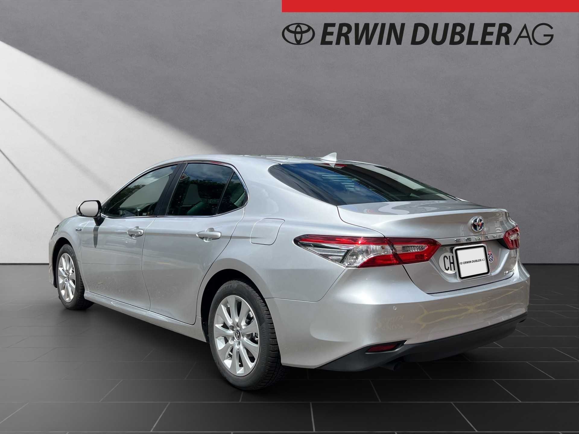 TOYOTA Camry 2.5 HSD Business-image-2