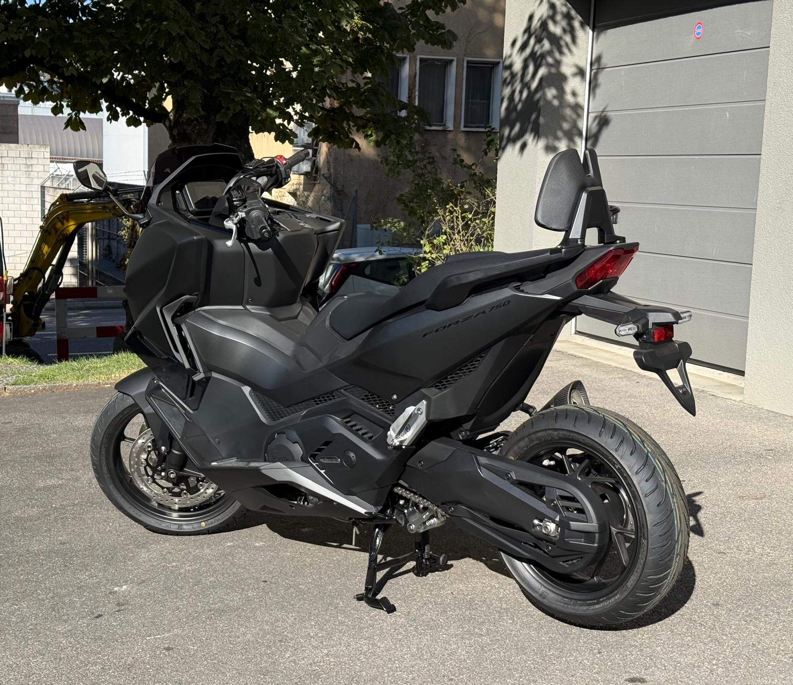 HONDA NSS 750 Edition Daytona 2026-image-4