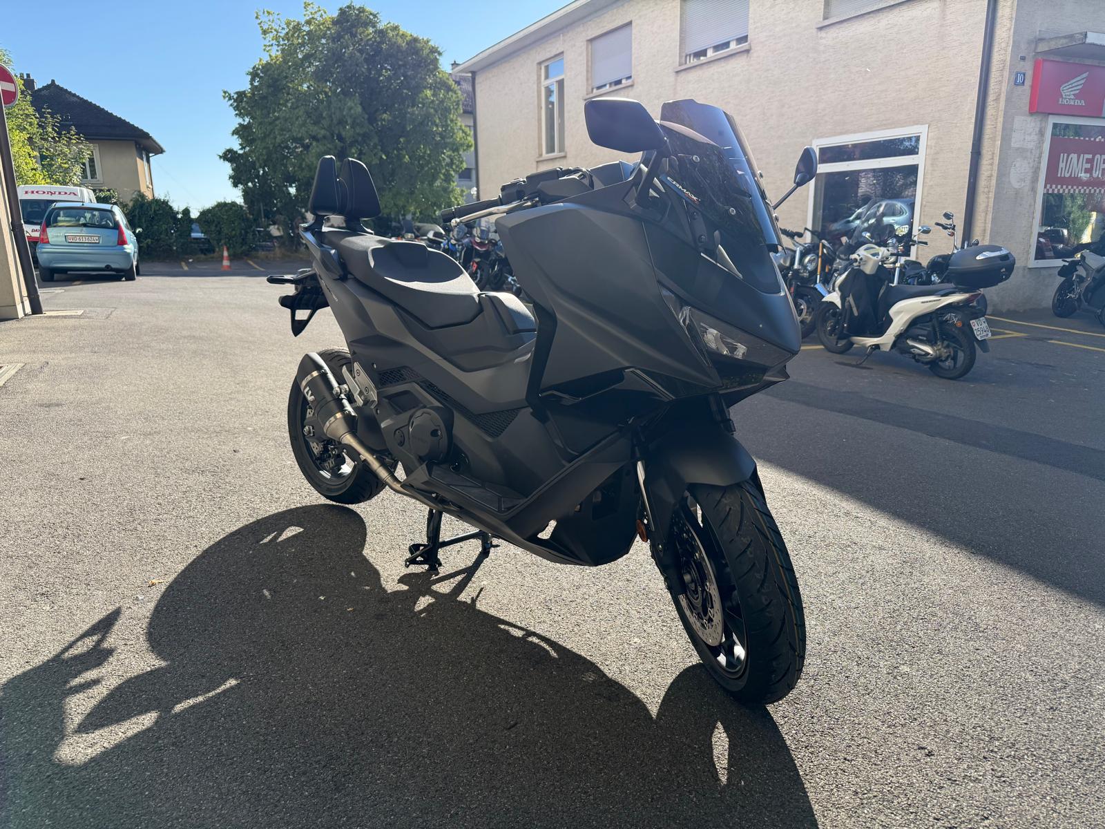 HONDA NSS 750 Edition Daytona 2026-showroom-element-1