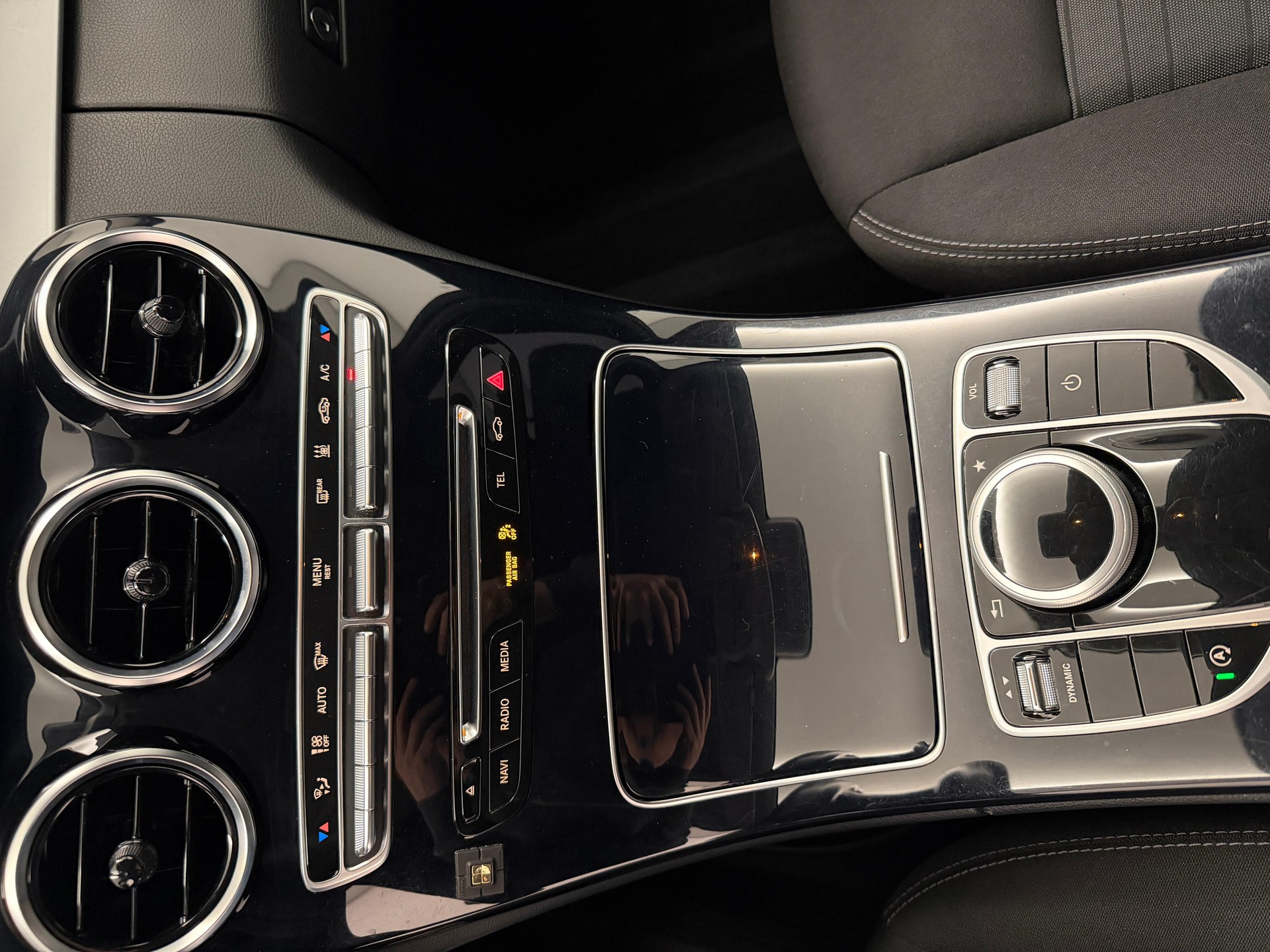 MERCEDES-BENZ C 200 Avantgarde Kombi-image-18
