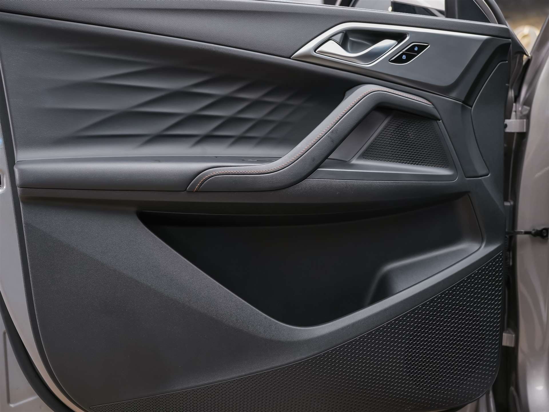 MG HS 1.5 T Comfort Automat *Werksgarantie*Rückfahrkamera*Abstandsregler*-image-22
