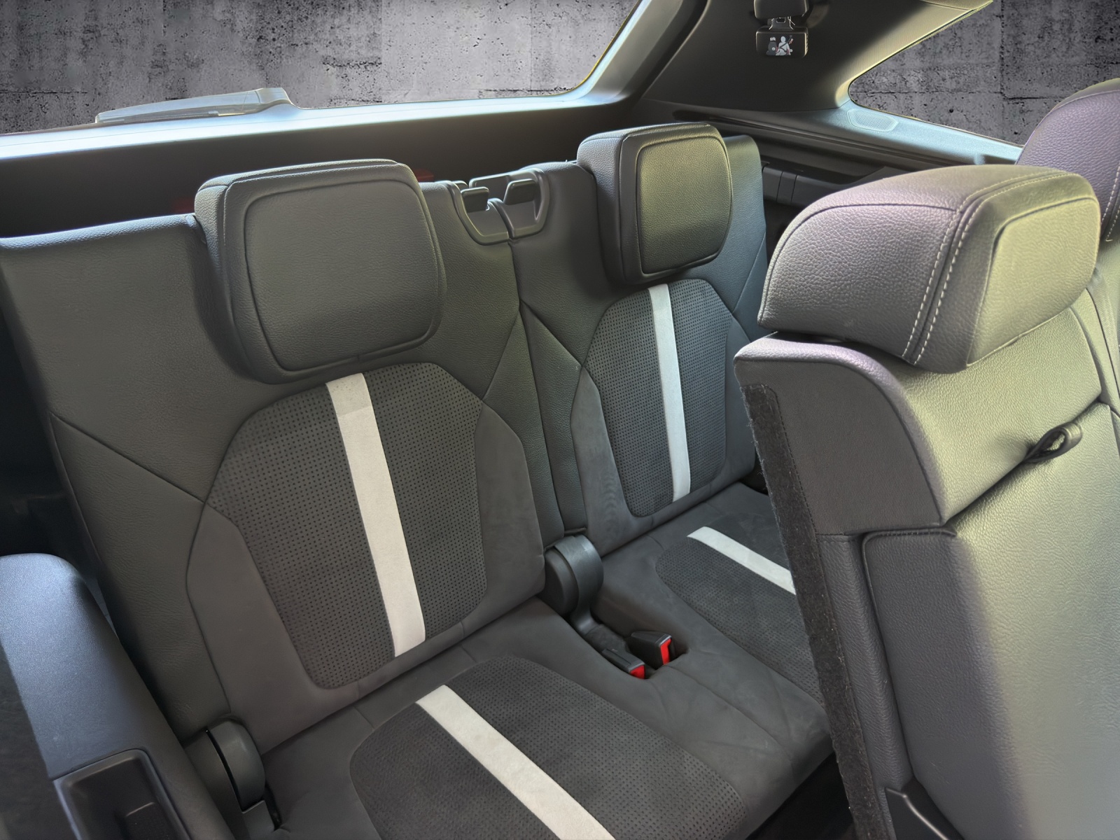 SKODA Kodiaq 2.0 TDI Sportline 4x4 * CH-Fahrzeug / Werksgarantie*-image-10
