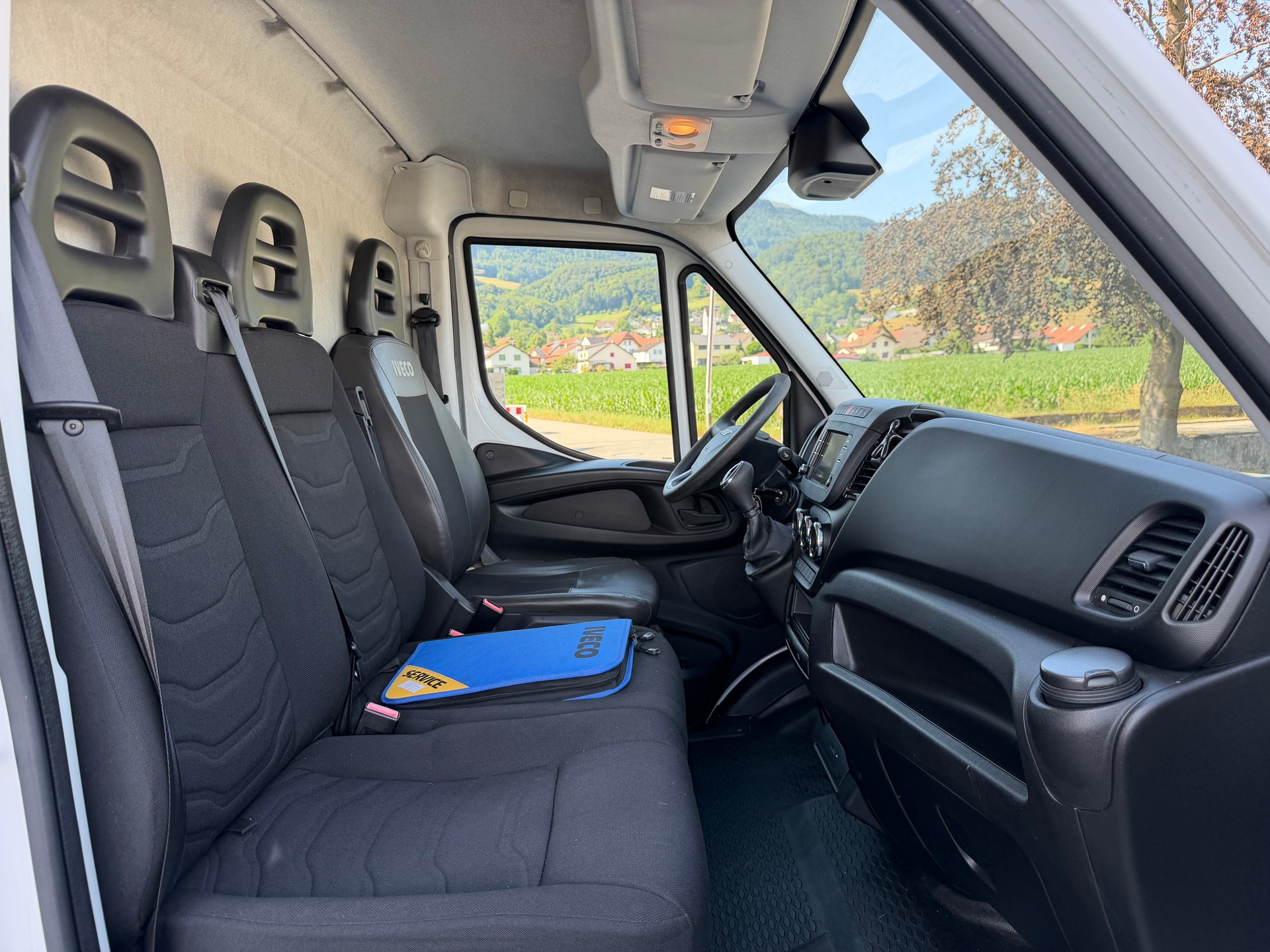 IVECO 35 S 13 13V Kaw.3000 Automat mit Standheizung-image-11