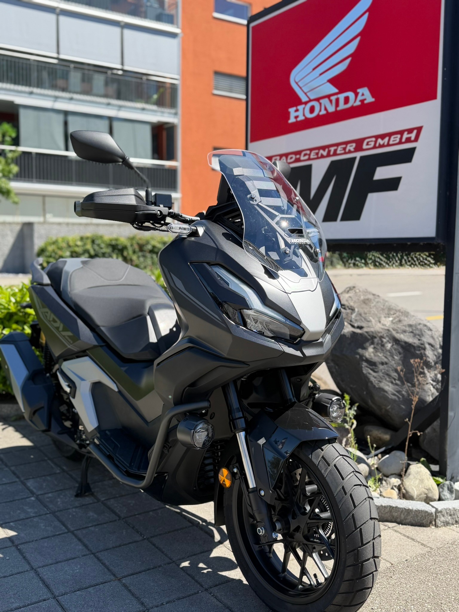 HONDA ADV 350-image-1