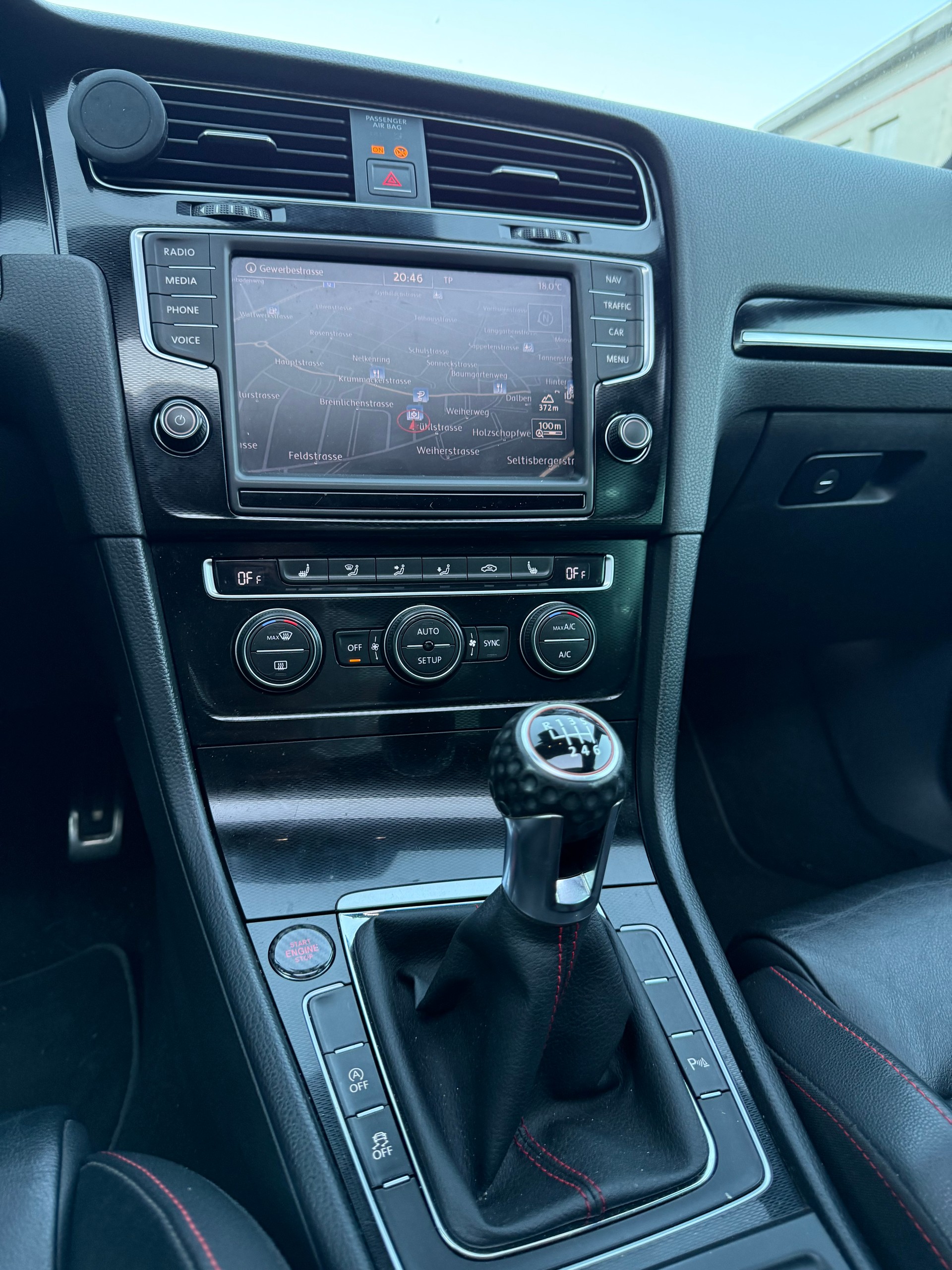 VW Golf 2.0 TSI GTI Performance-image-8