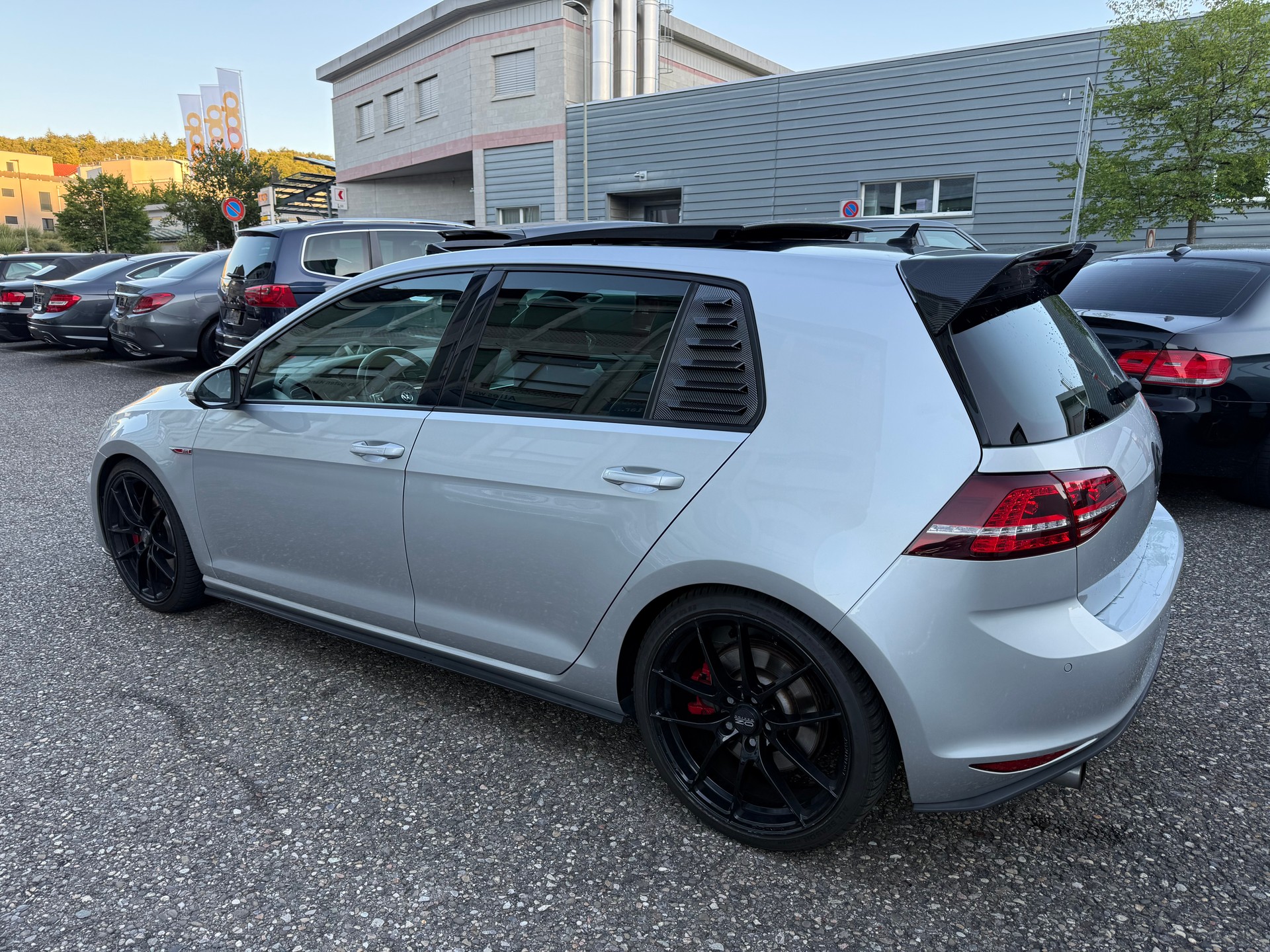 VW Golf 2.0 TSI GTI Performance-image-2