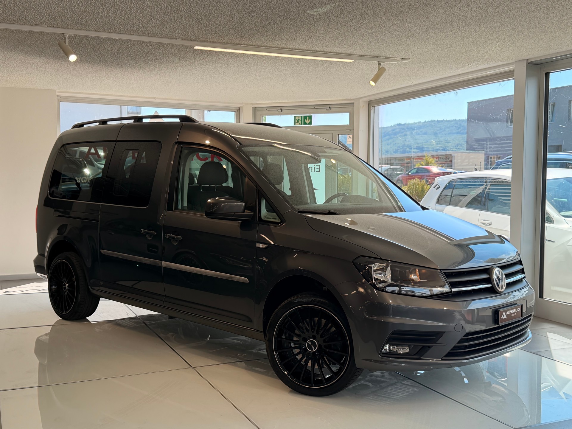 VW Caddy Maxi 2.0 TDI Trendline DSG-showroom-element-1