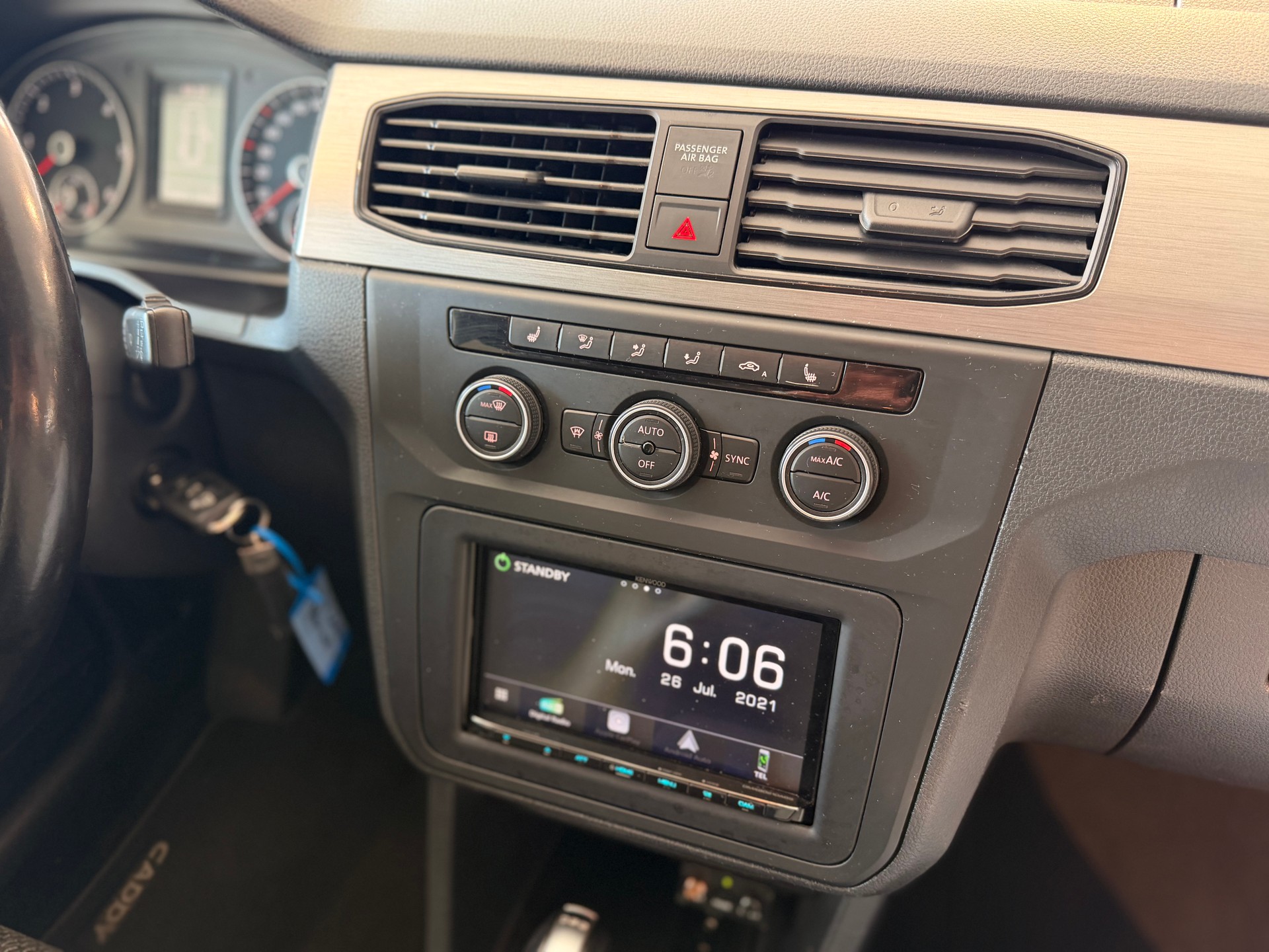 VW Caddy Maxi 2.0 TDI Trendline DSG-image-25
