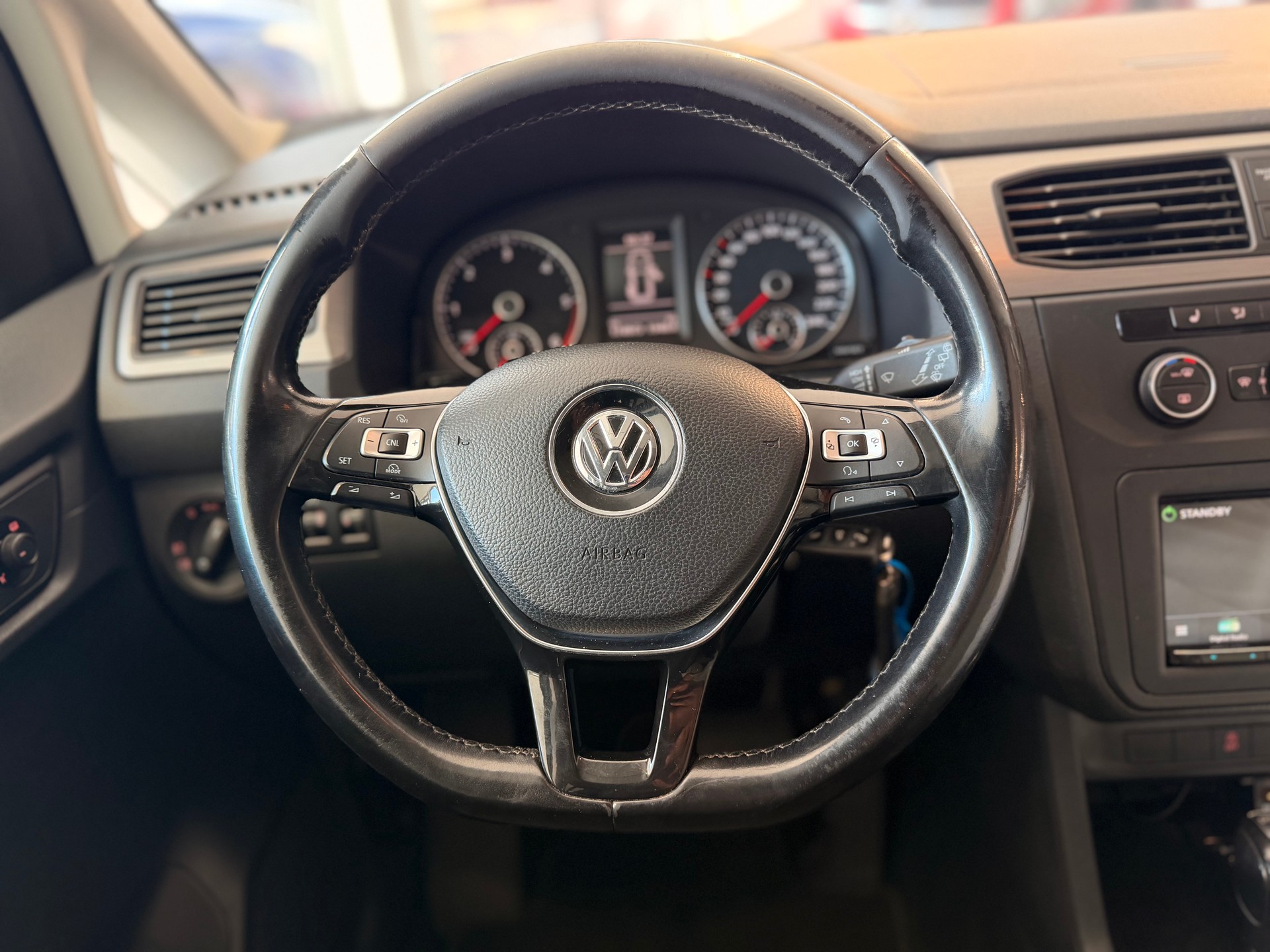VW Caddy Maxi 2.0 TDI Trendline DSG-image-28