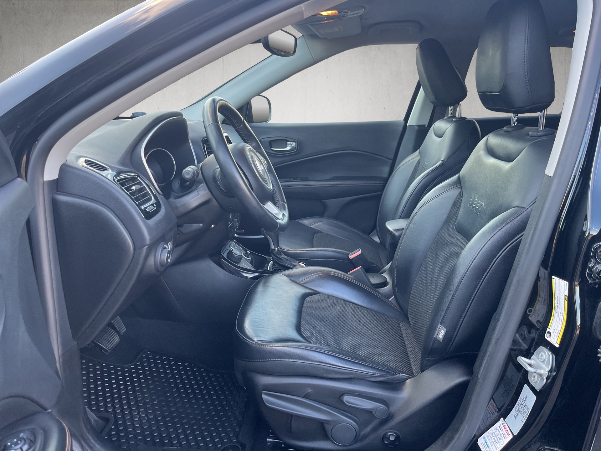 JEEP Compass 2.0CRD Longtitude AWD 9ATX-image-9