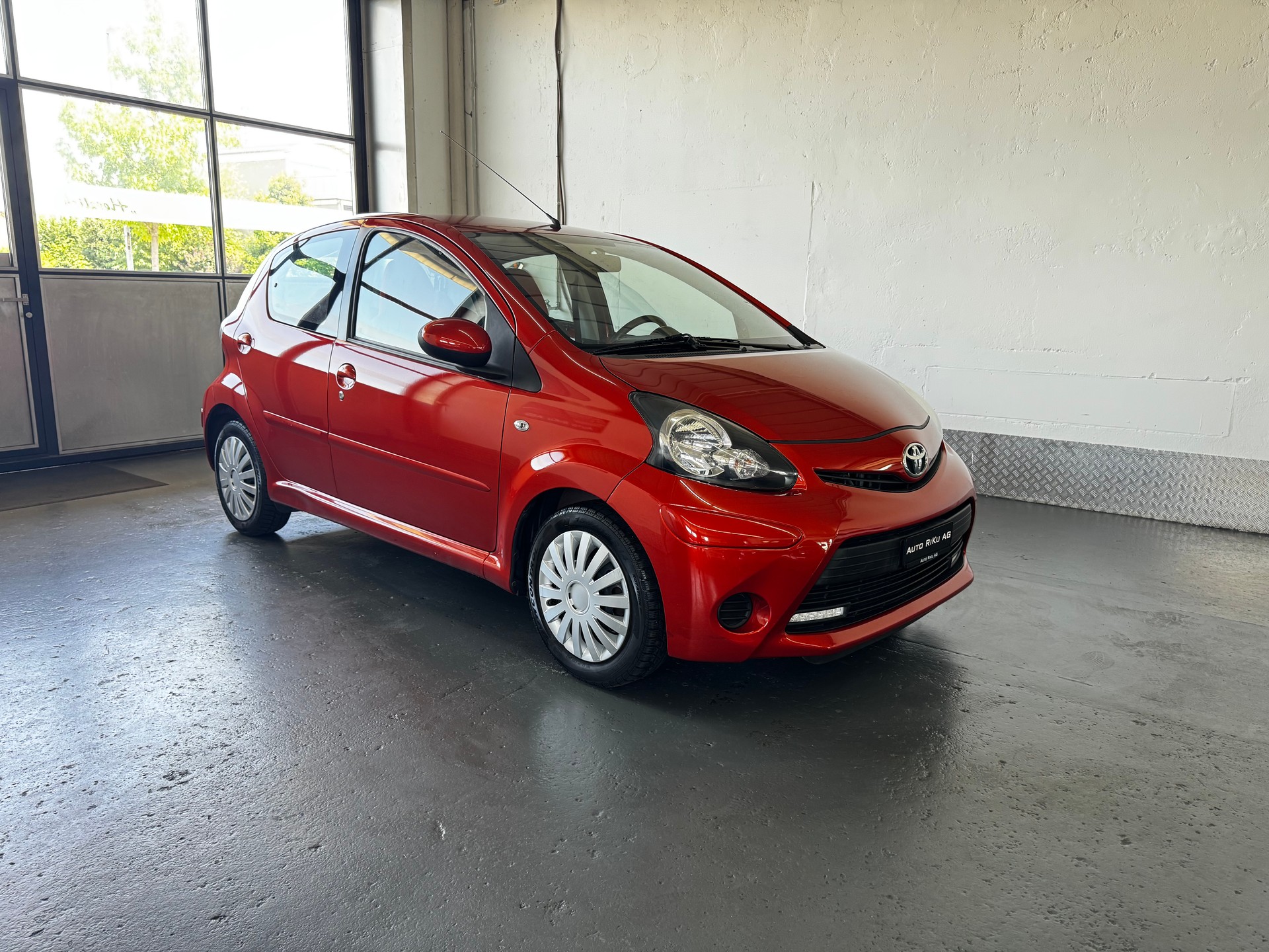 TOYOTA Aygo 1.0 VVT-i Sol Multimode-showroom-element-1