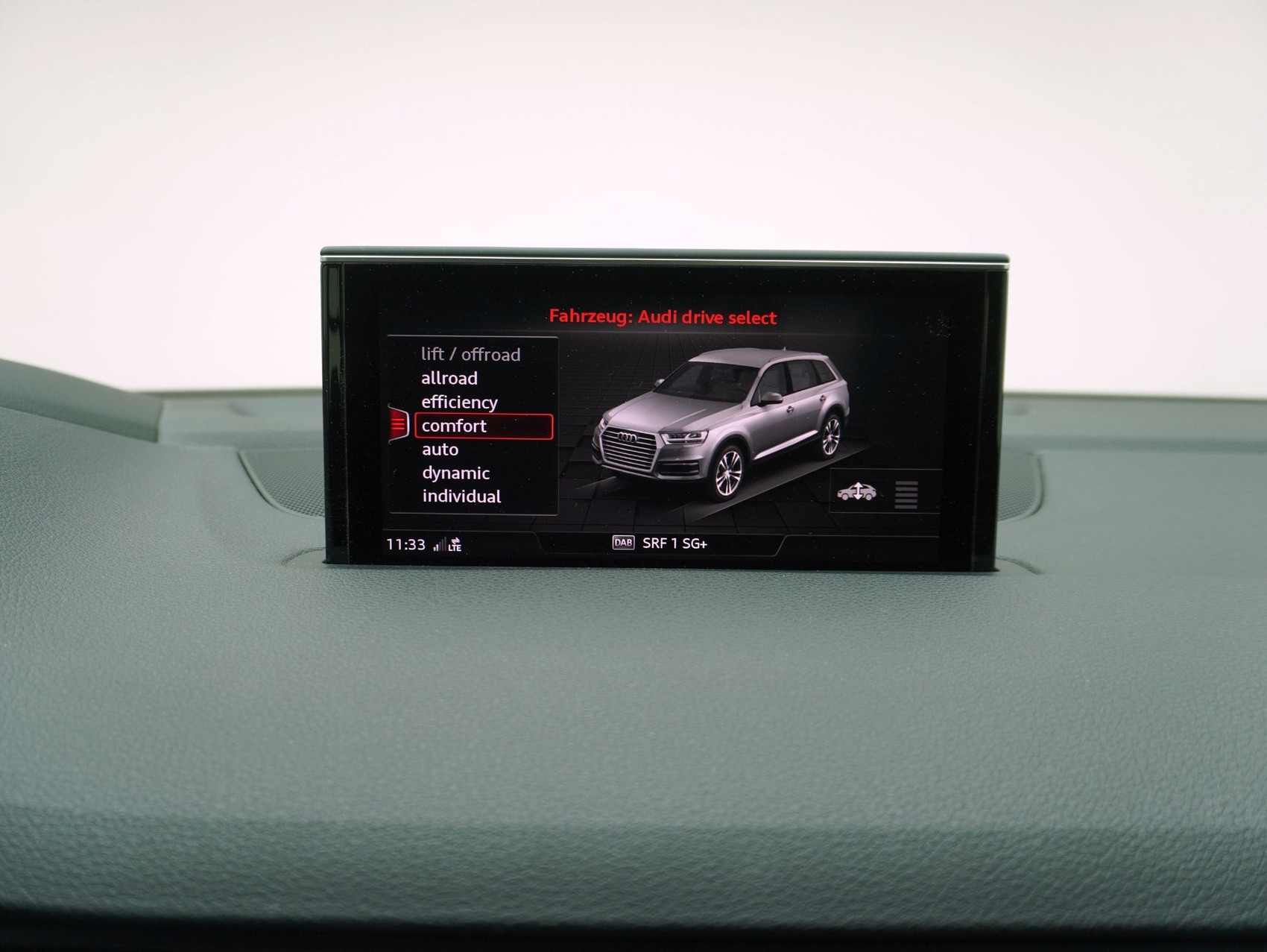 AUDI Q7 50 TDI quattro T-Tronic-image-20