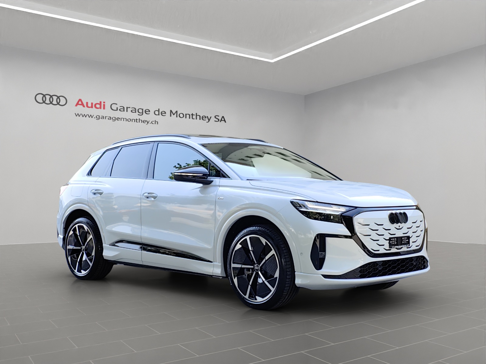 AUDI Q4 e-tron SUV quattro performance Swiss Ski-image-4