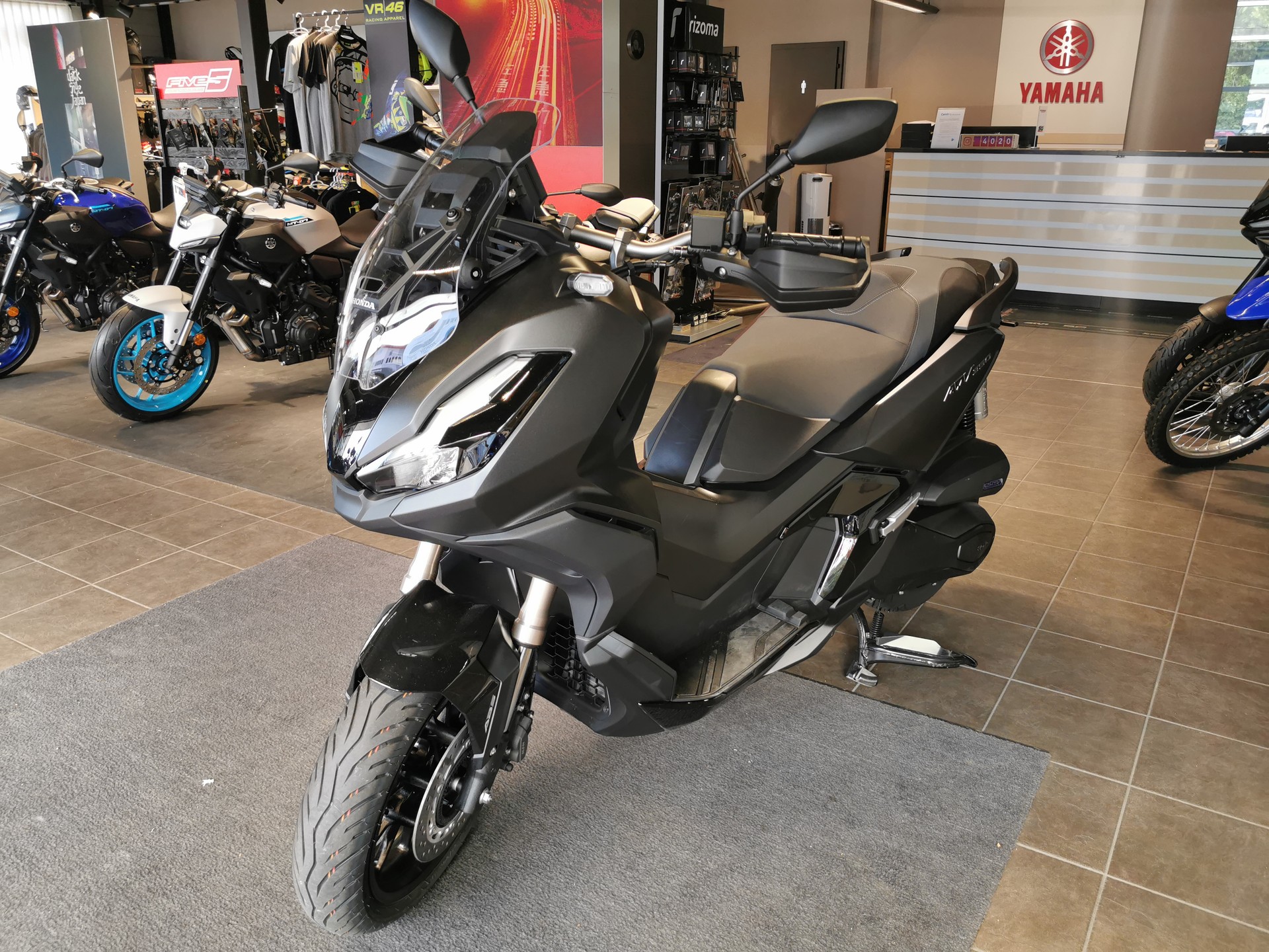 HONDA ADV 350-image-0