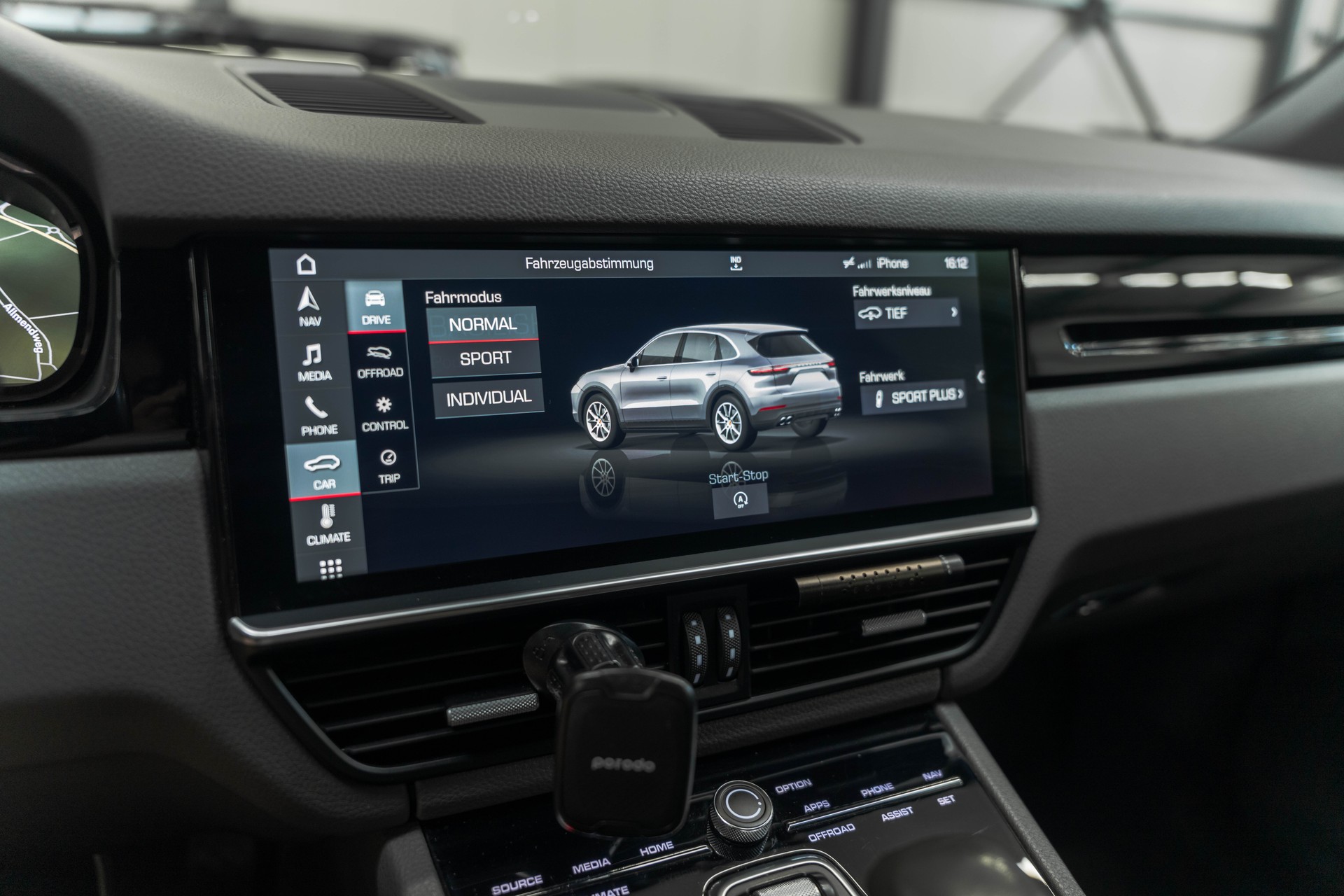 PORSCHE Cayenne-image-26