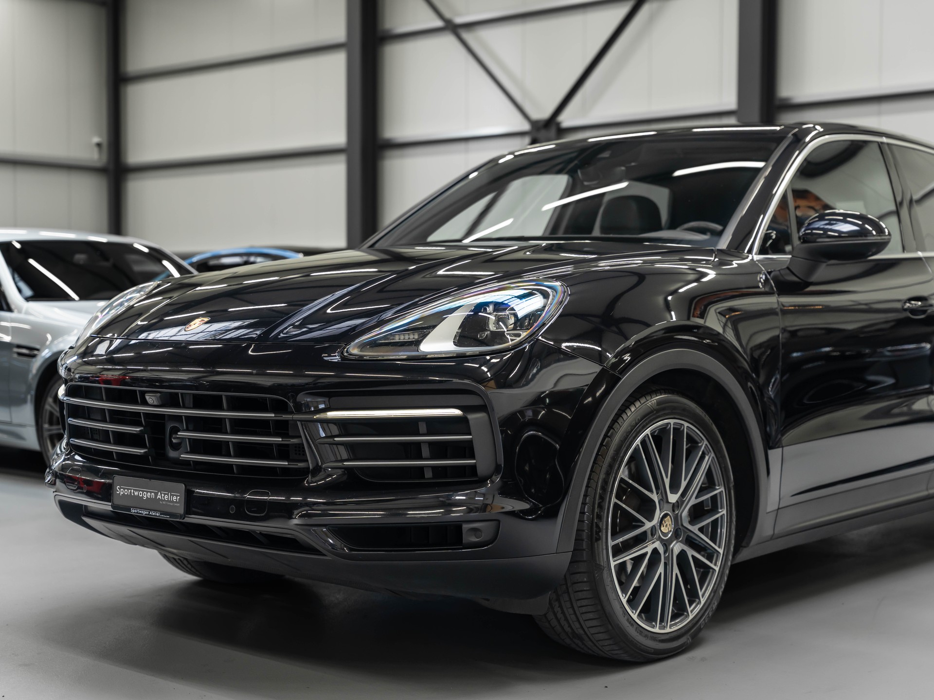 PORSCHE Cayenne-image-12