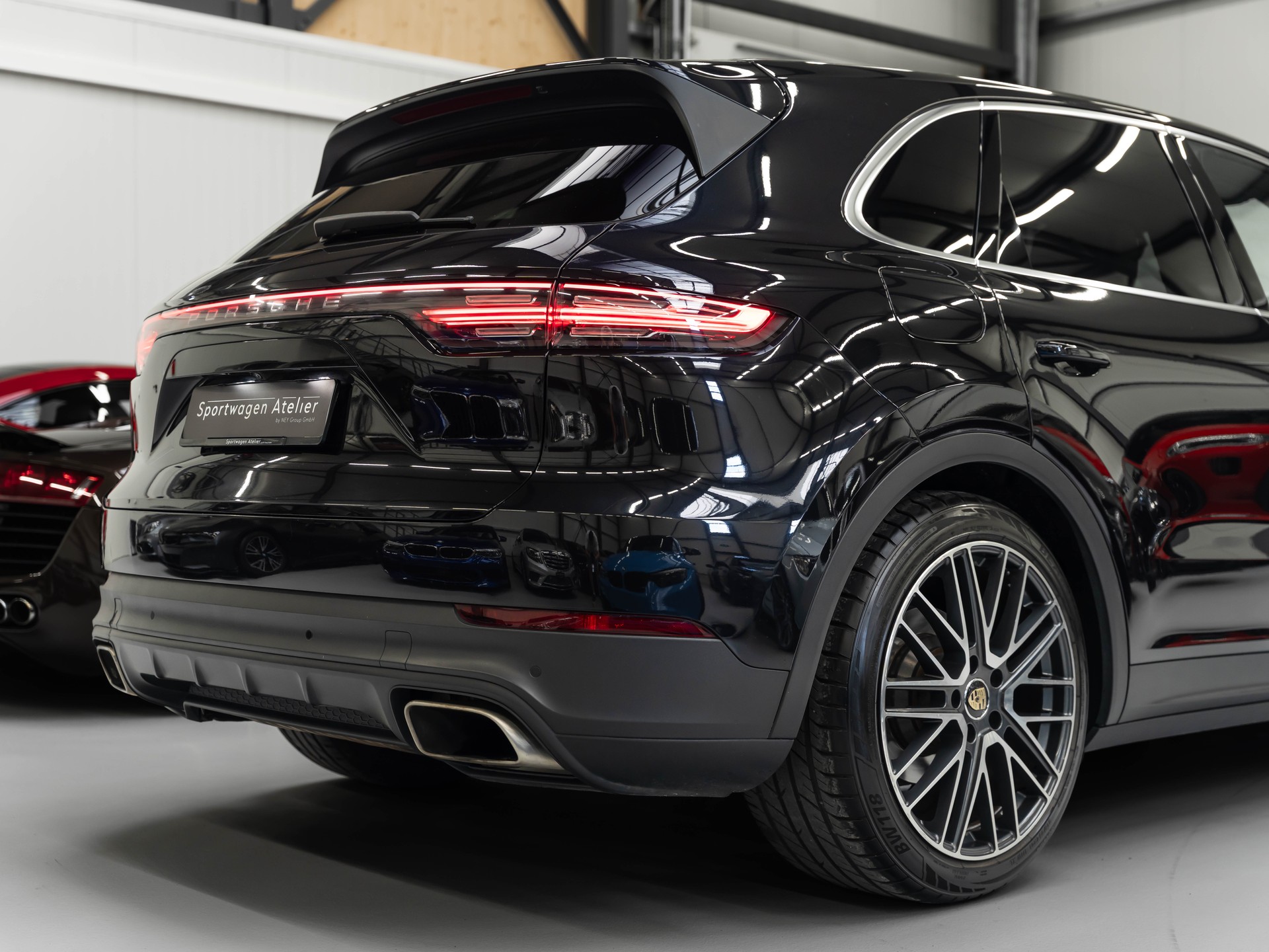 PORSCHE Cayenne-image-15