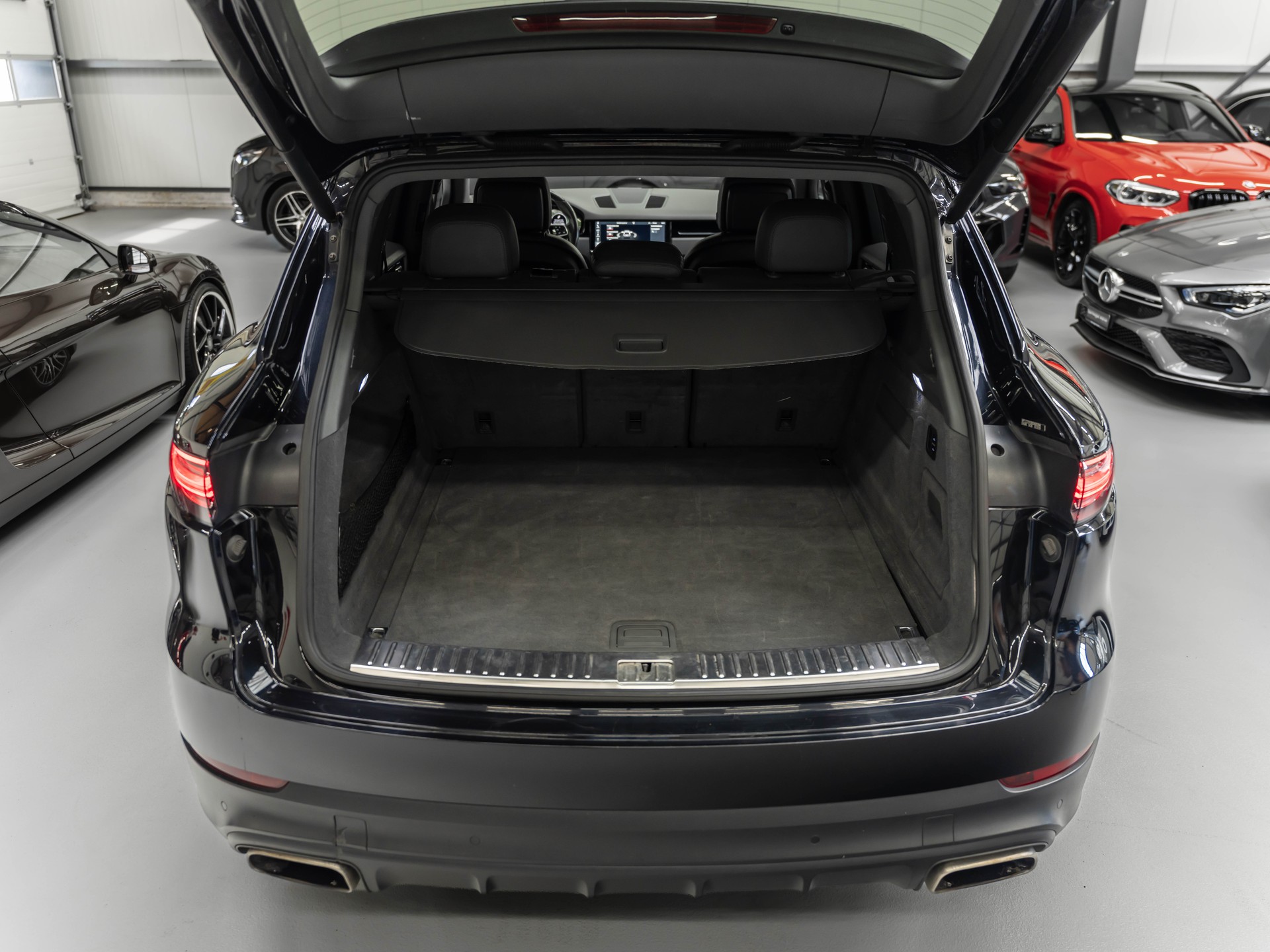 PORSCHE Cayenne-image-30