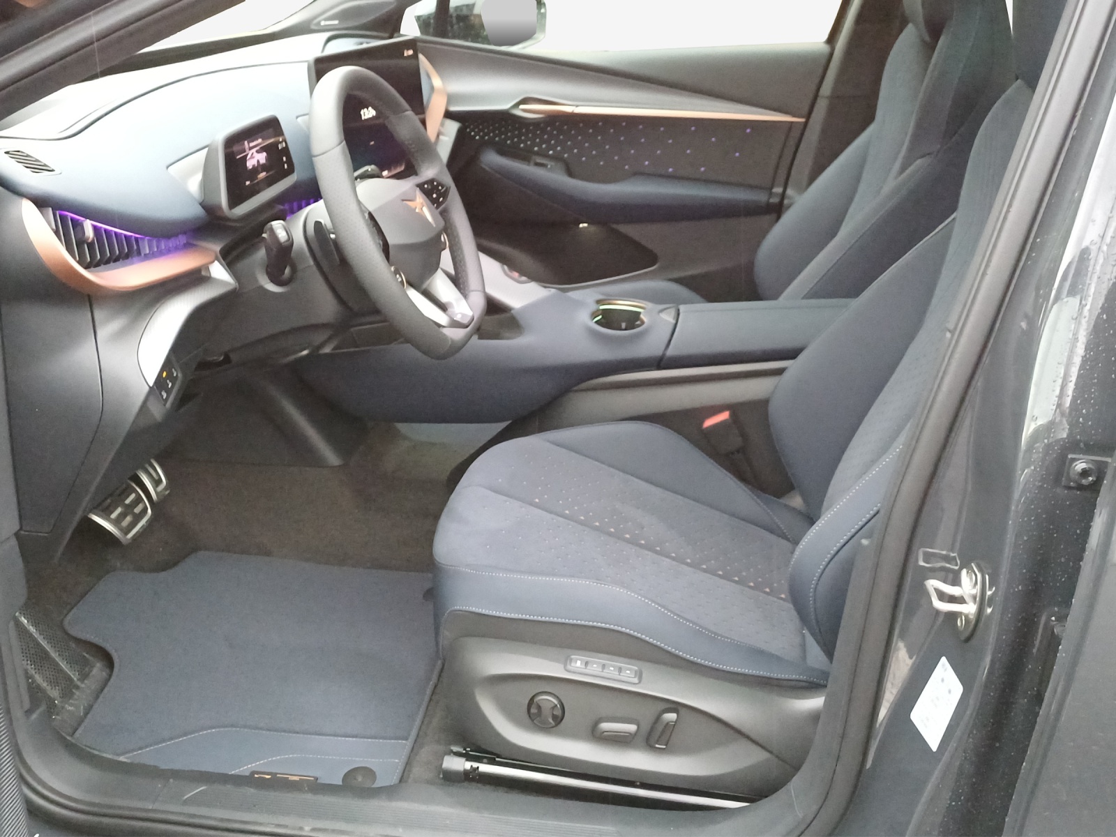 CUPRA Tavascan Type 9 77 kWh Adrenaline-image-7