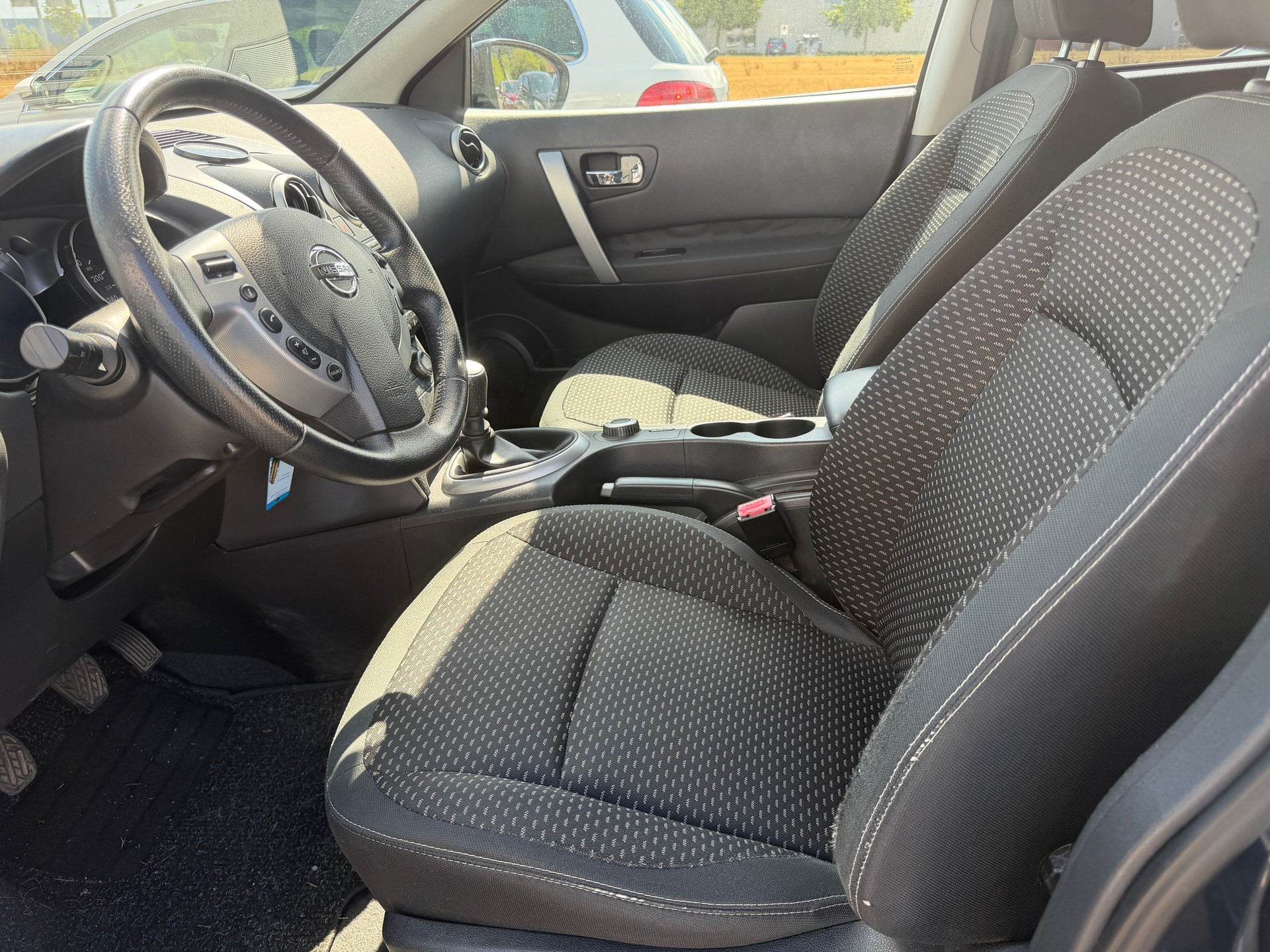 NISSAN Qashqai 2.0 4WD acenta-image-8
