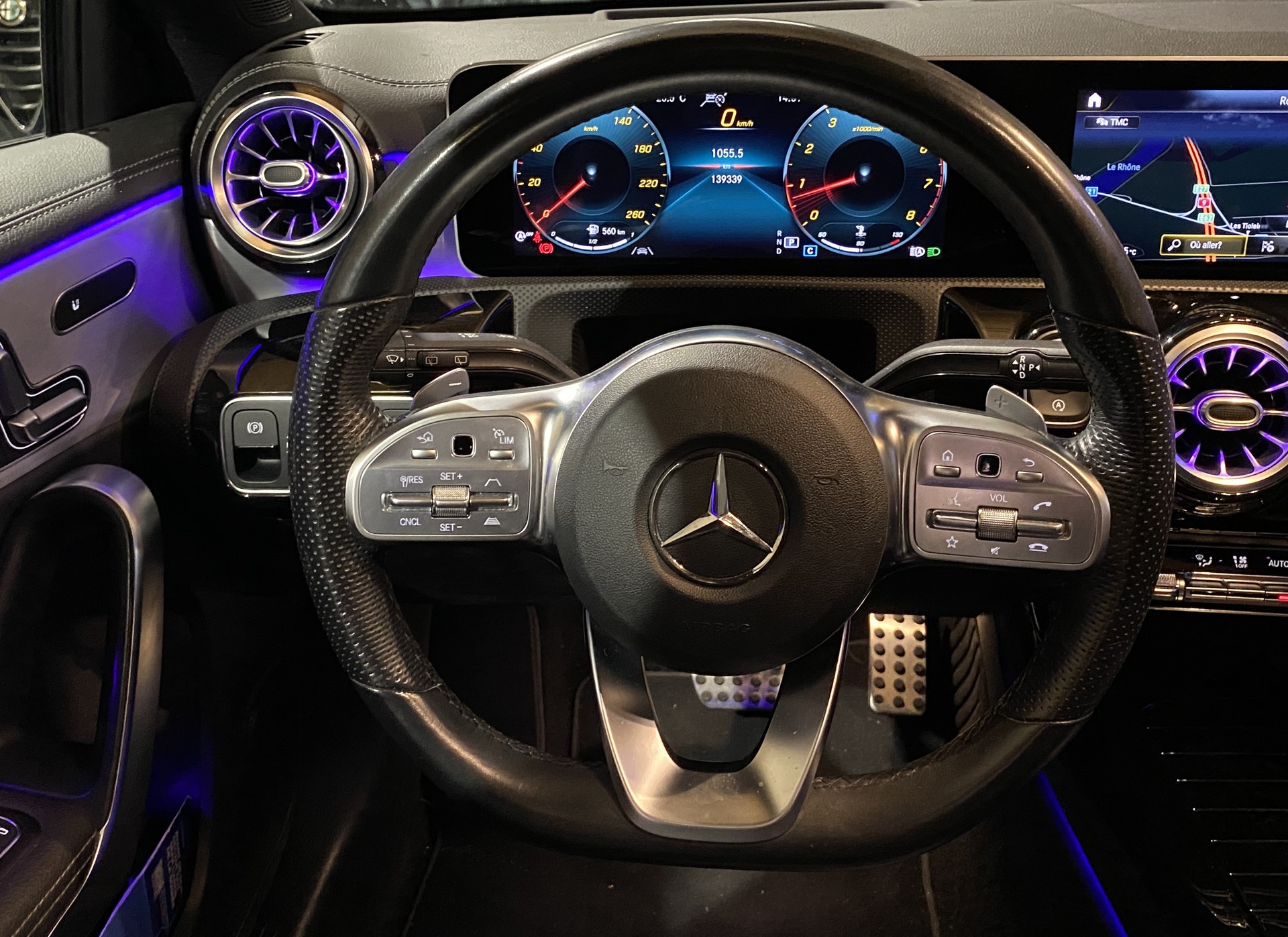 MERCEDES-BENZ A 250 4Matic AMG Line 4Matic 7G-DCT-image-16