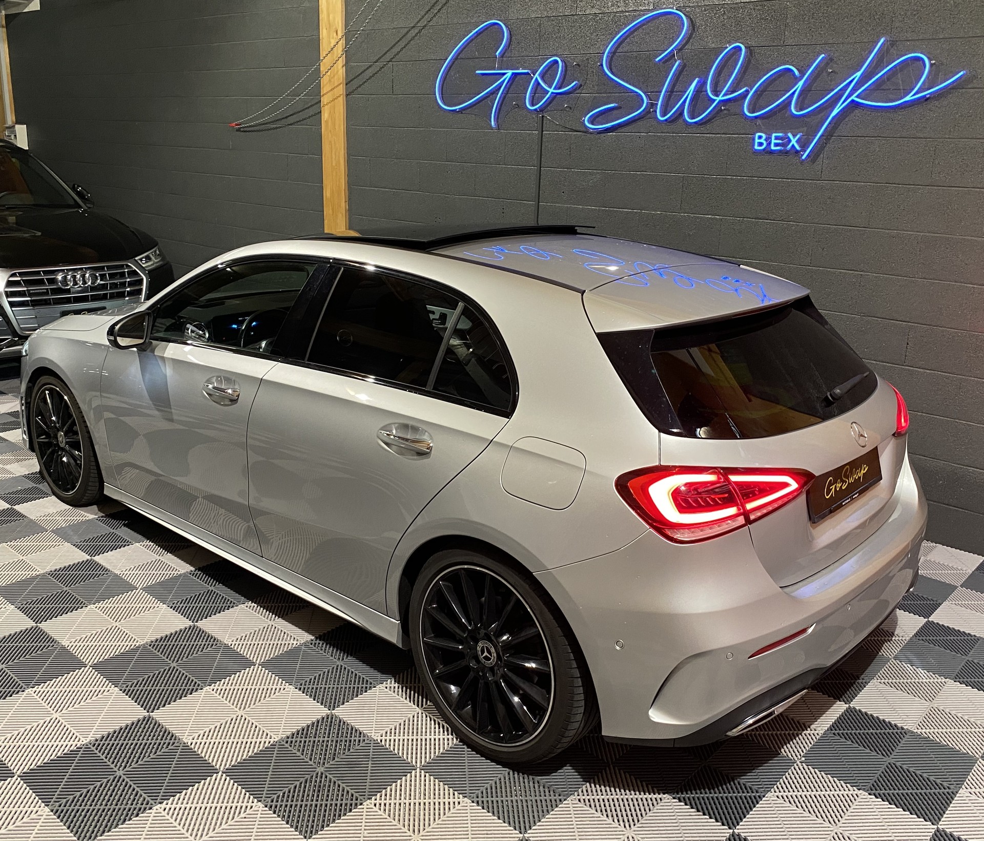 MERCEDES-BENZ A 250 4Matic AMG Line 4Matic 7G-DCT-image-9