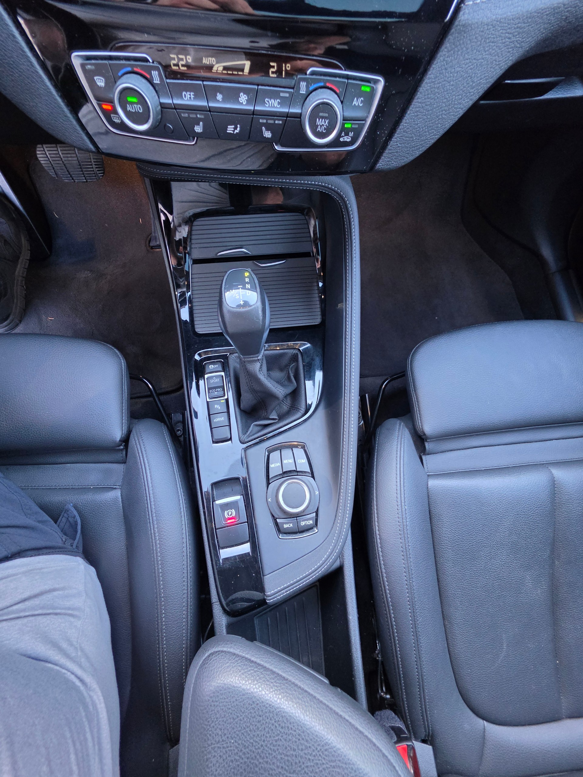 BMW X1 xDrive 25e Sport Line Steptronic-image-14