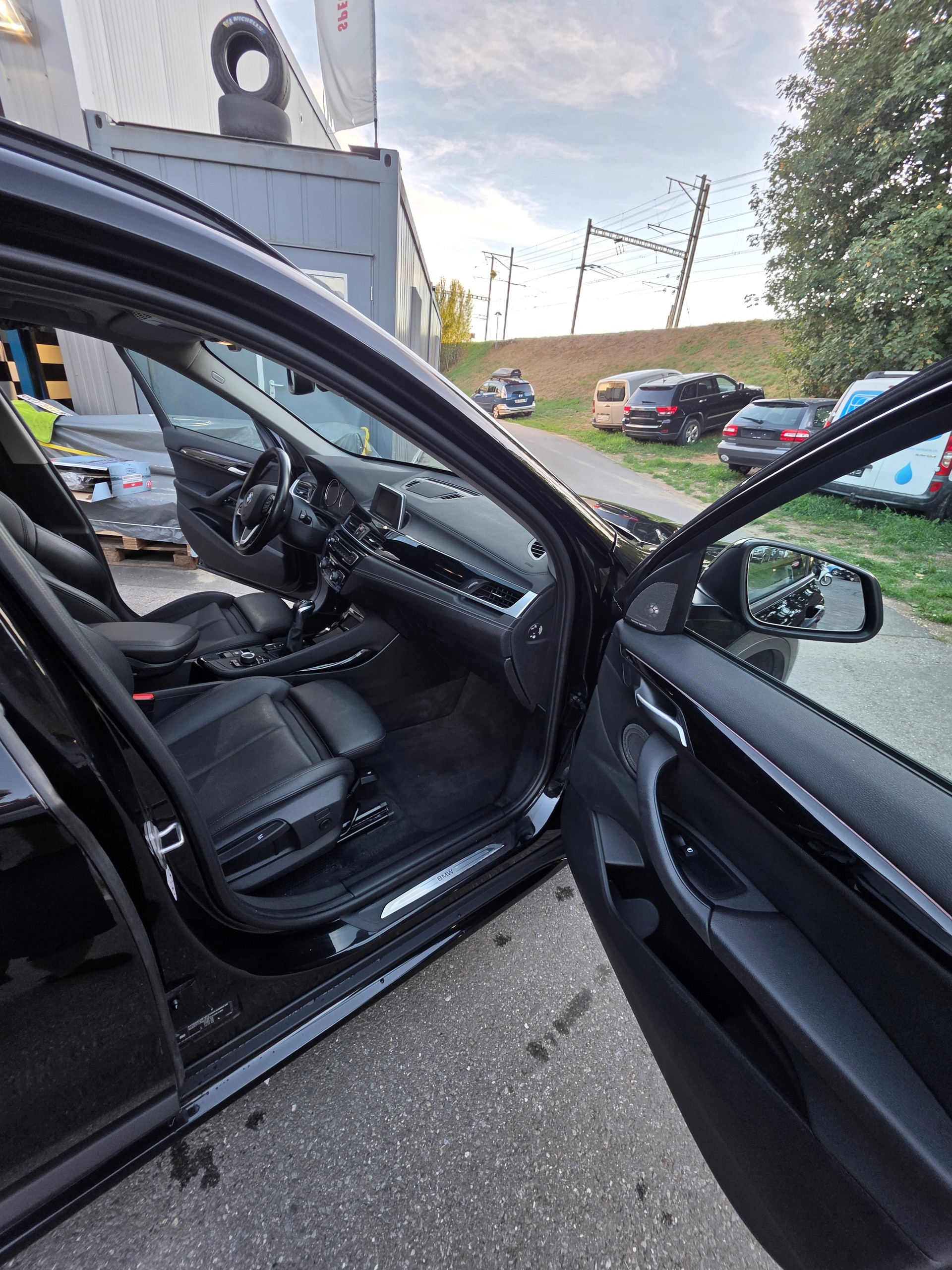 BMW X1 xDrive 25e Sport Line Steptronic-image-8